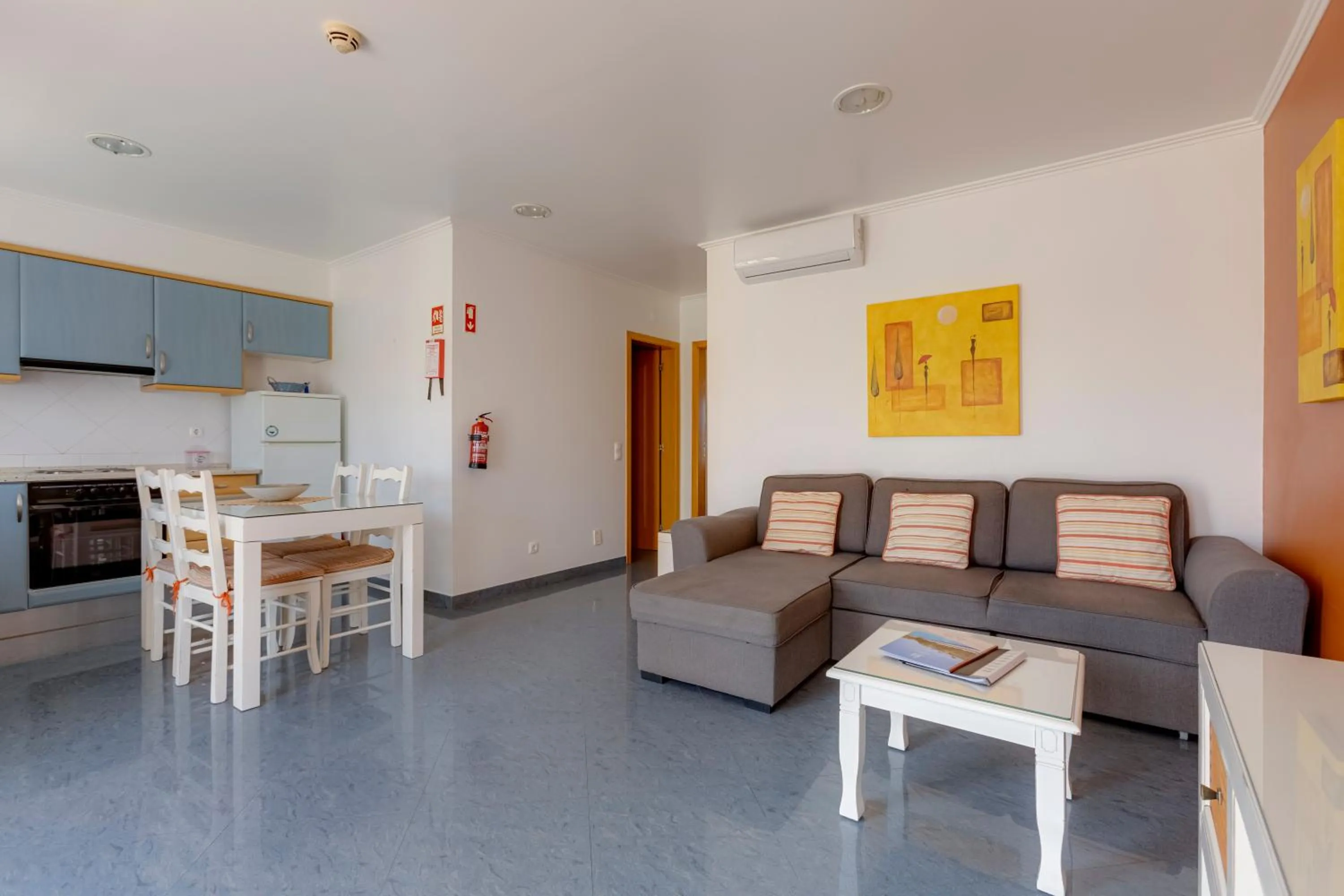 Kitchen or kitchenette in Villas Barrocal