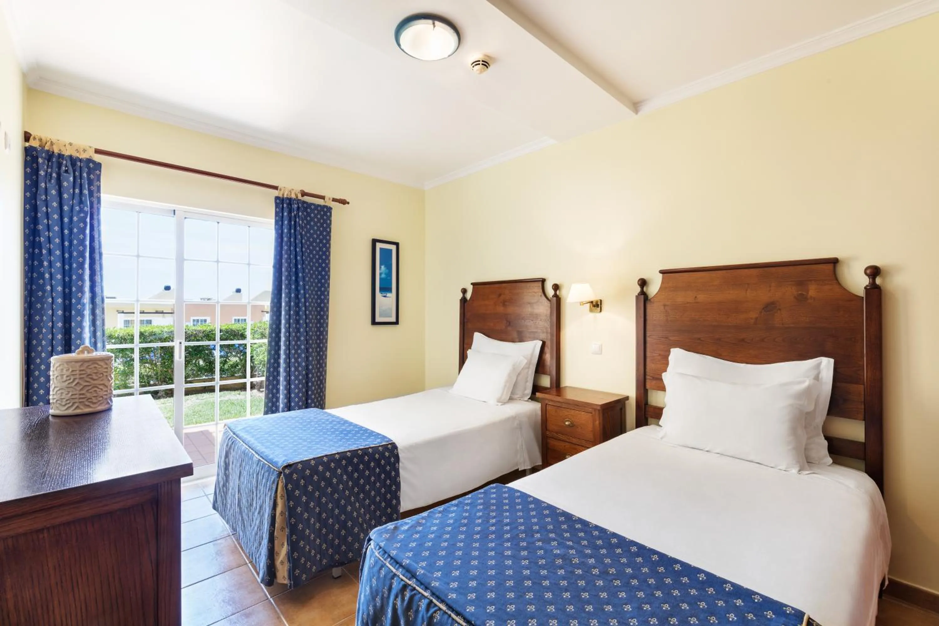 Photo of the whole room, Bed in Villas Barrocal