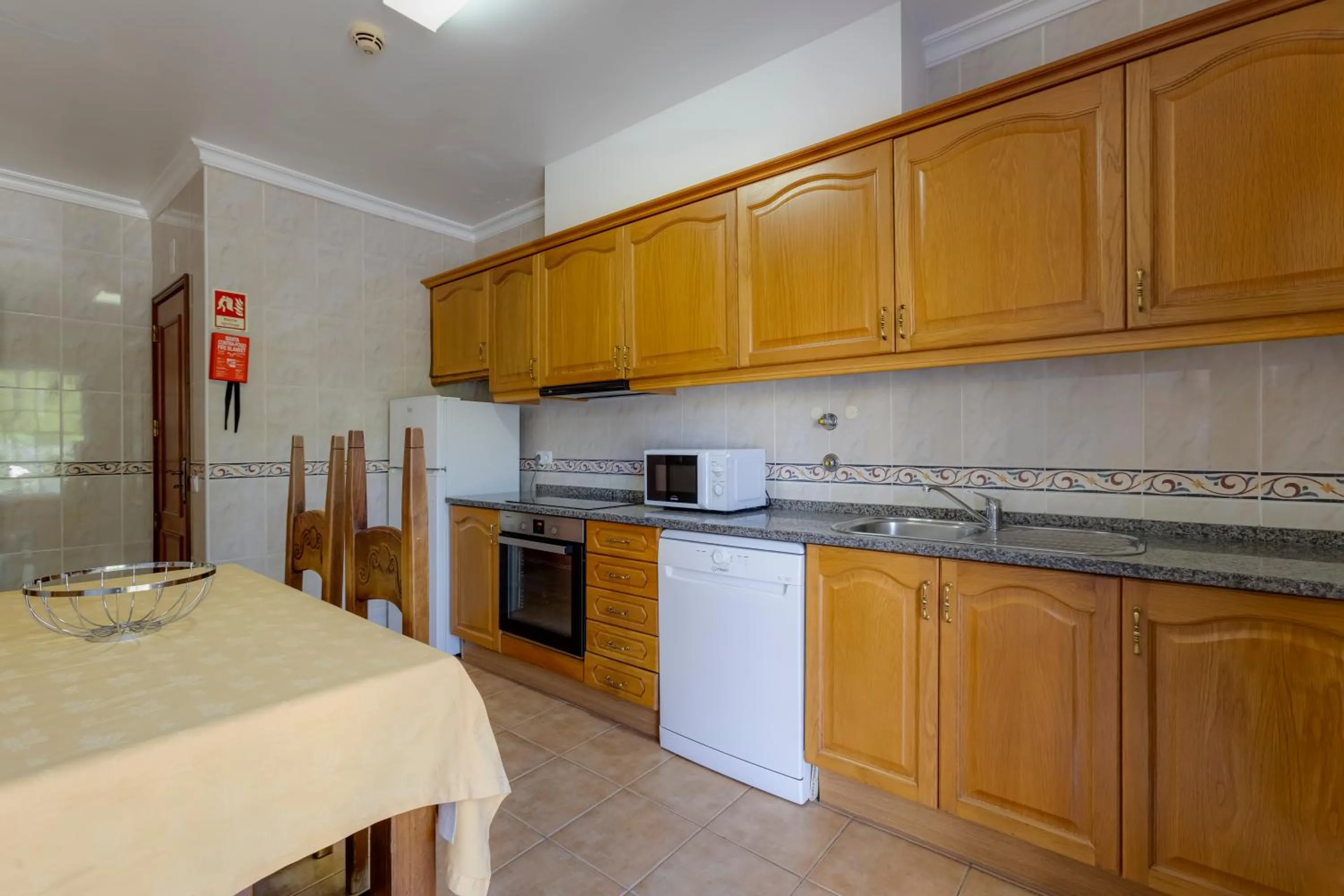 Kitchen or kitchenette in Villas Barrocal