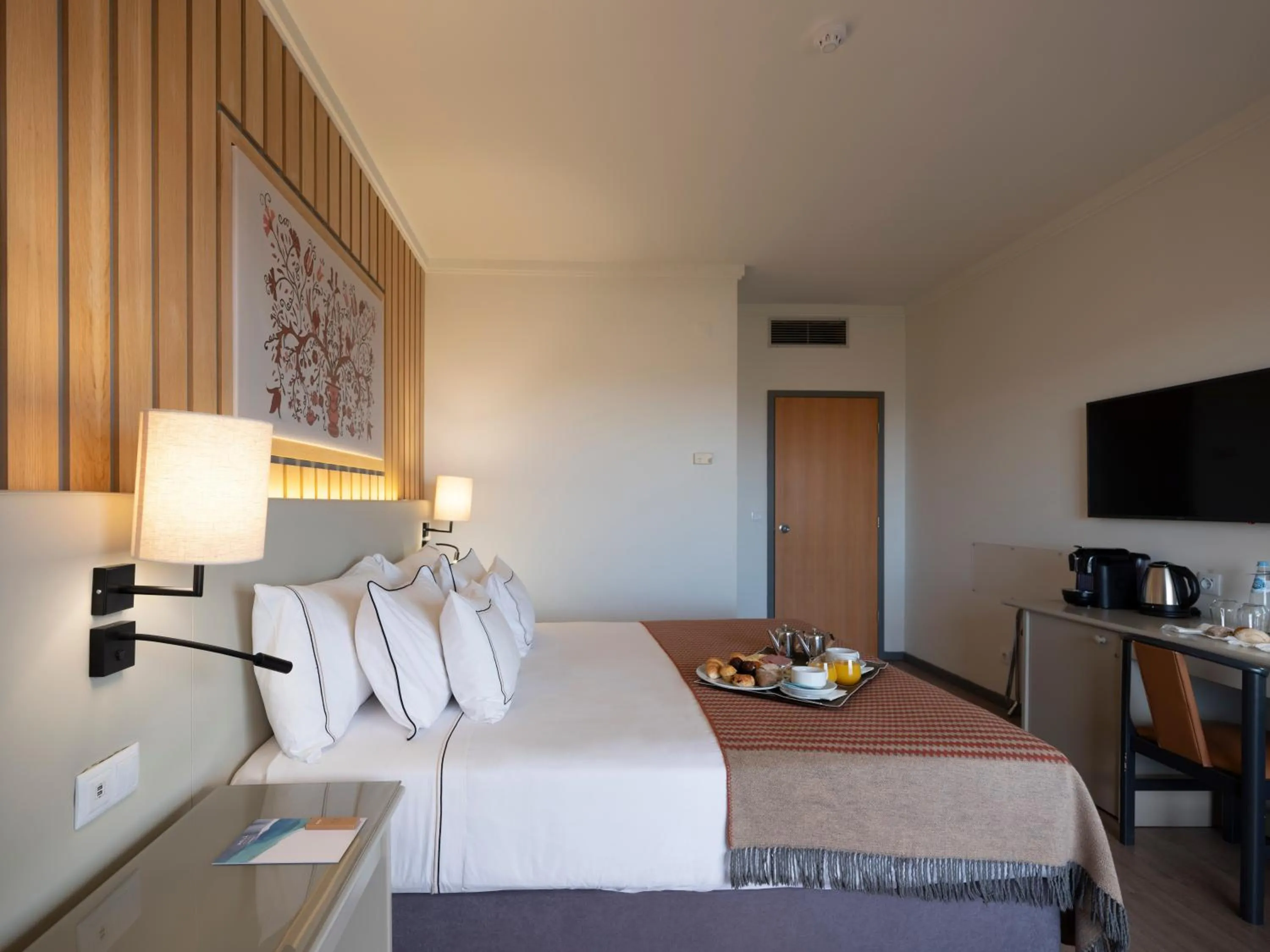 Bedroom, Bed in Meliá Castelo Branco