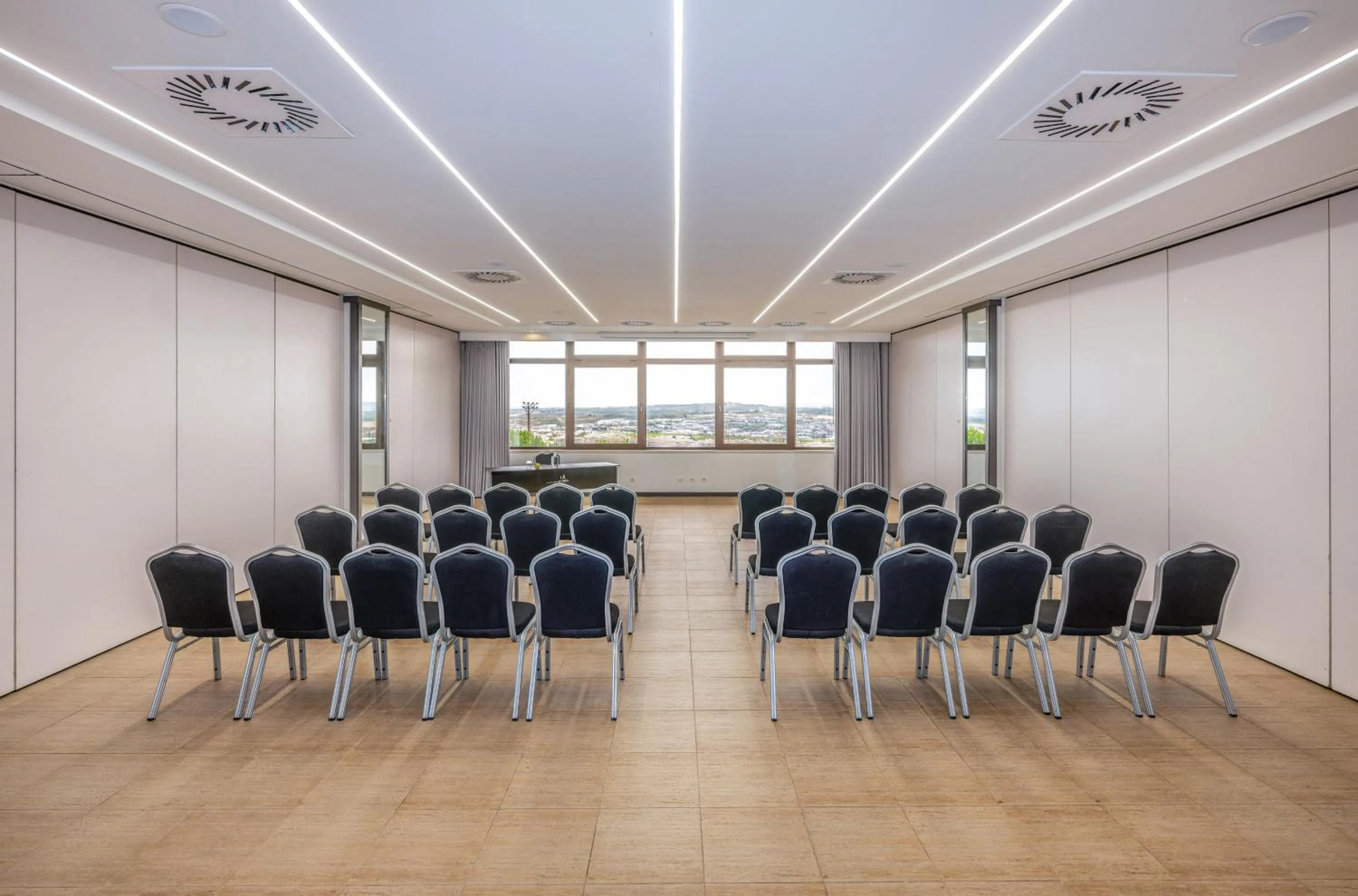Meeting/conference room in Meliá Castelo Branco