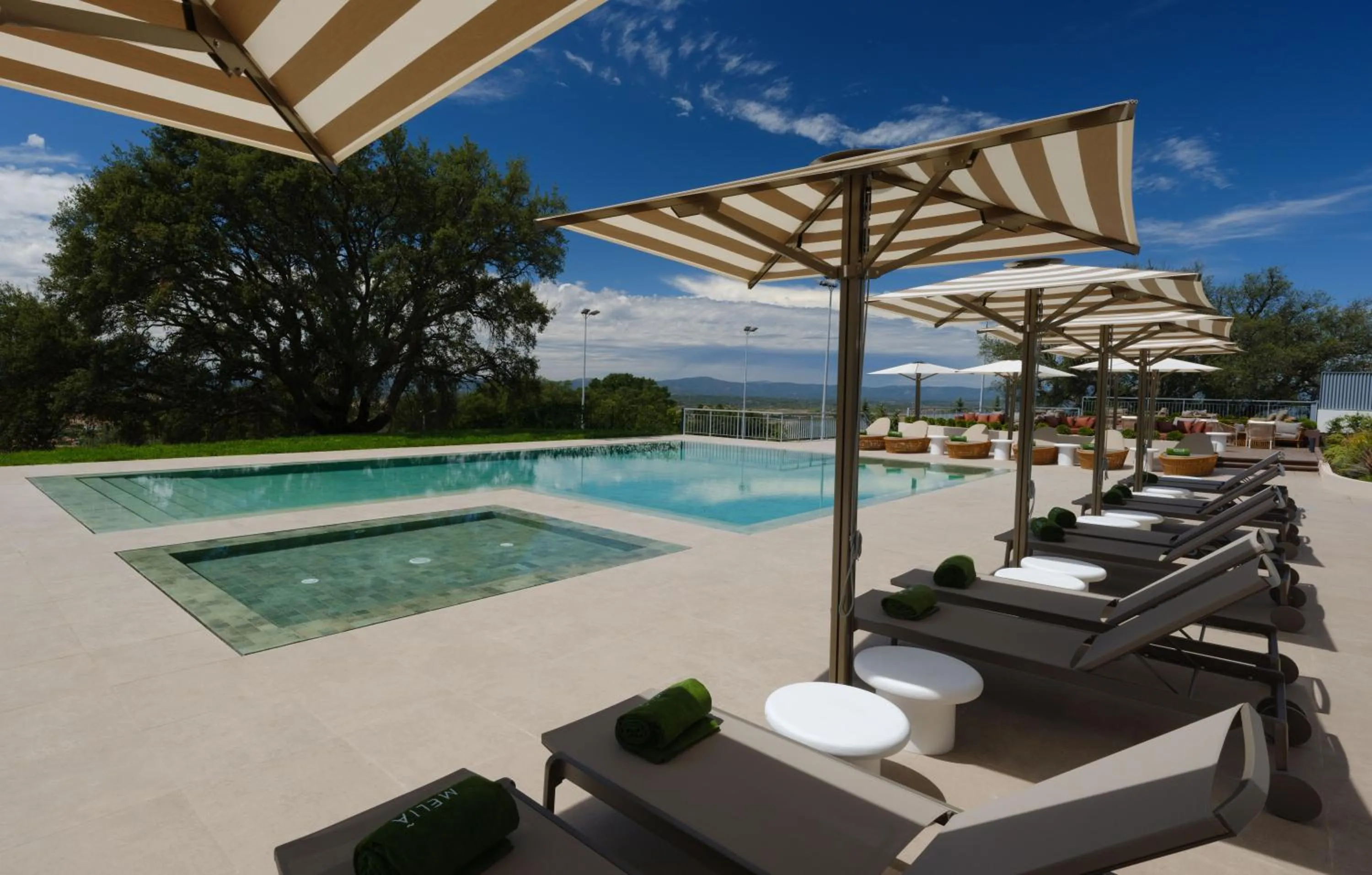 Swimming pool in Meliá Castelo Branco