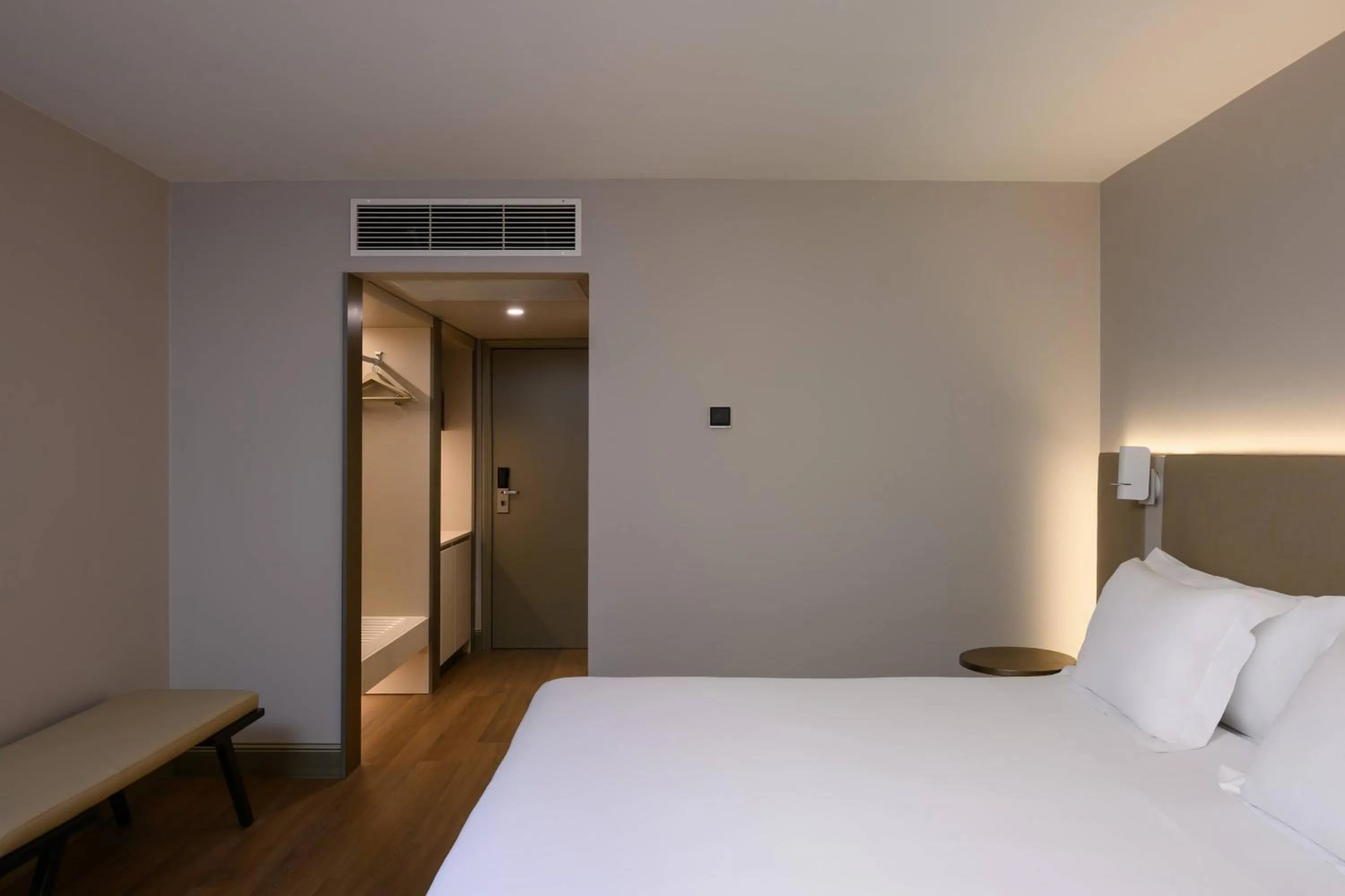 Bed in Hotel Coimbra Aeminium Affiliated by Meliá