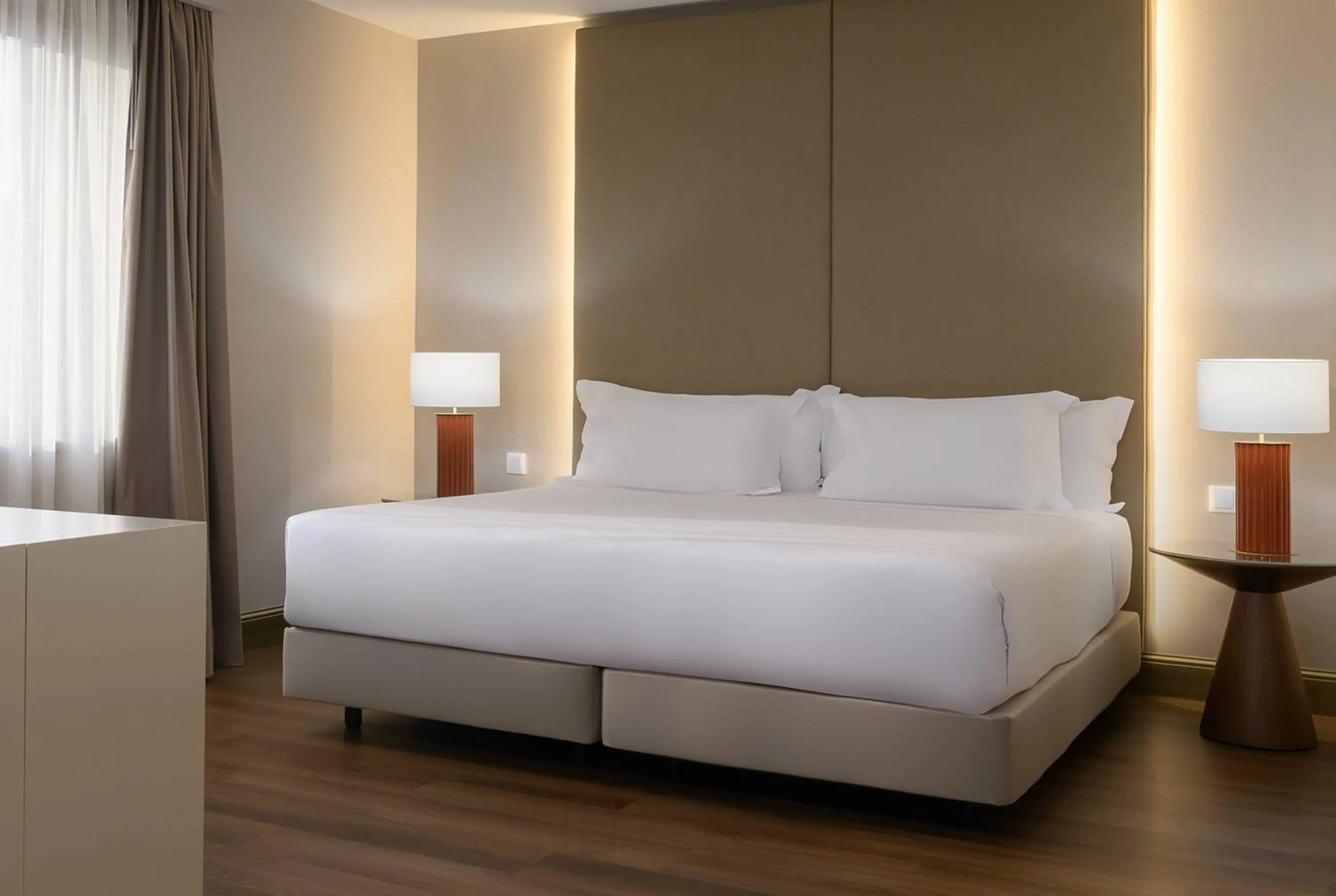 Bed in Hotel Coimbra Aeminium Affiliated by Meliá