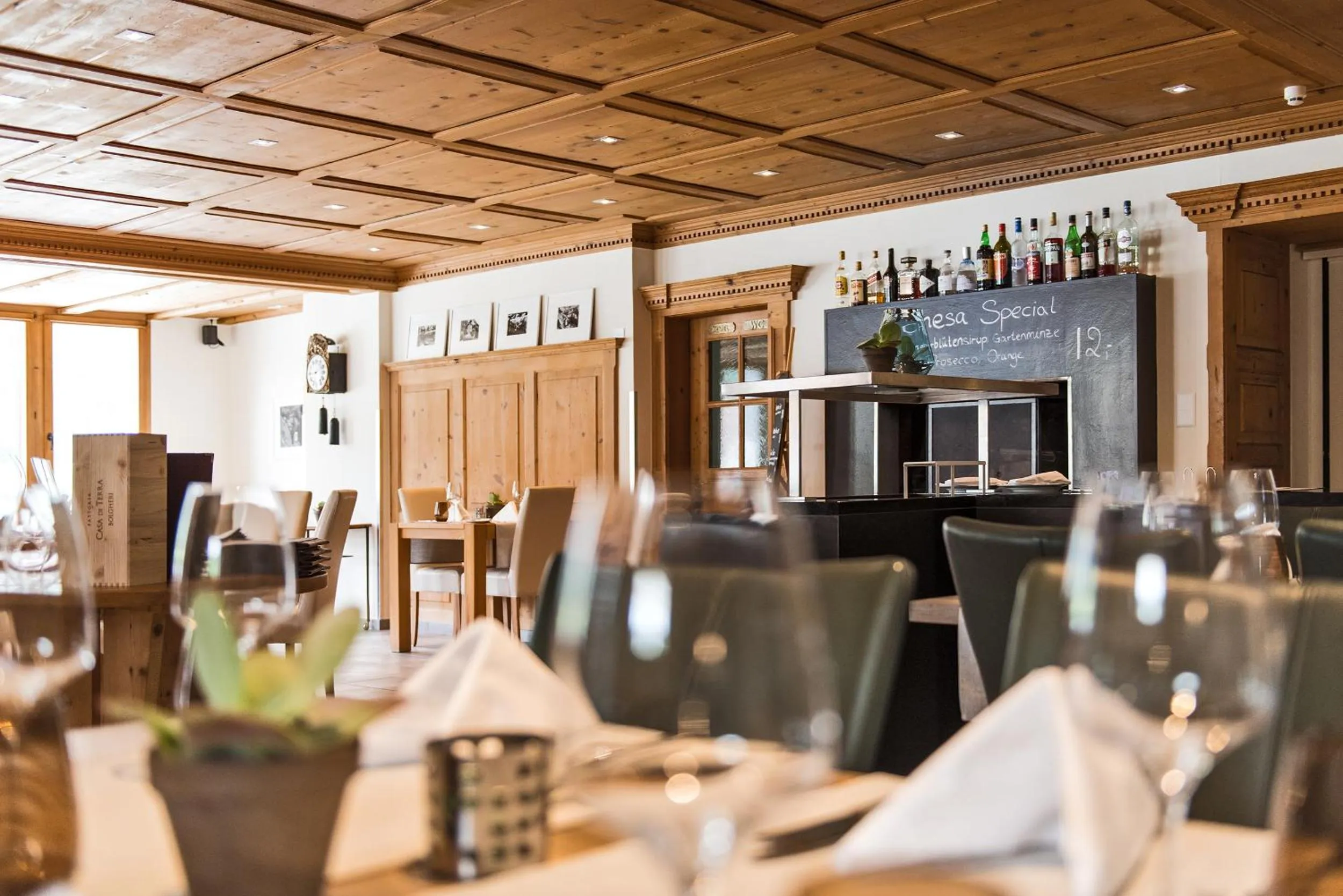 Restaurant/places to eat in Hotel Restaurant Chesa