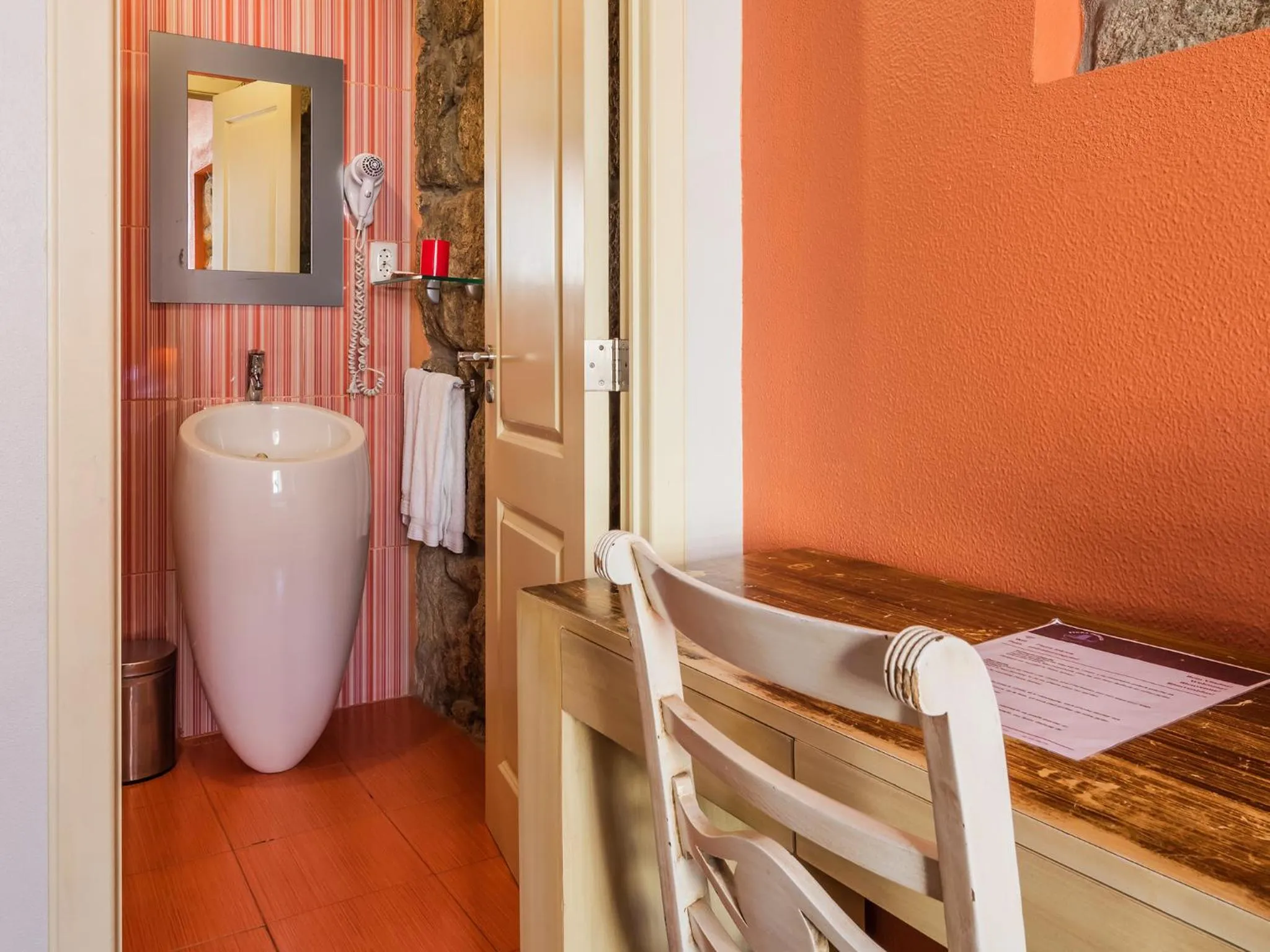 Decorative detail in Pedra Iberica