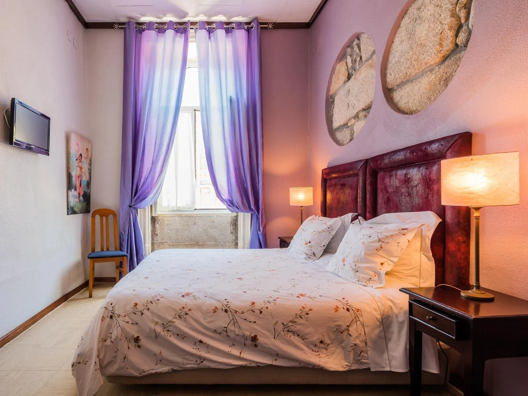 Bedroom, Bed in Pedra Iberica