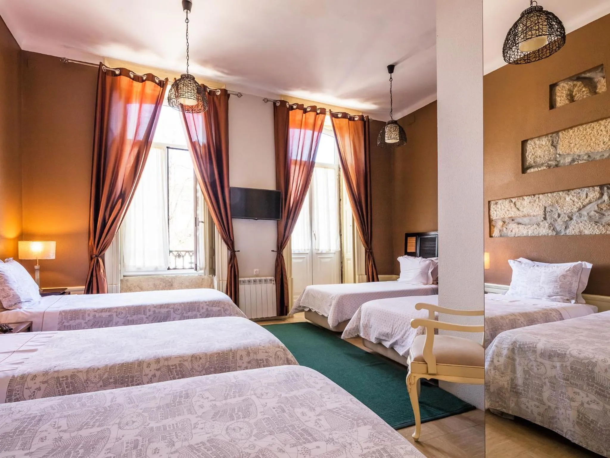 Bedroom, Bed in Pedra Iberica