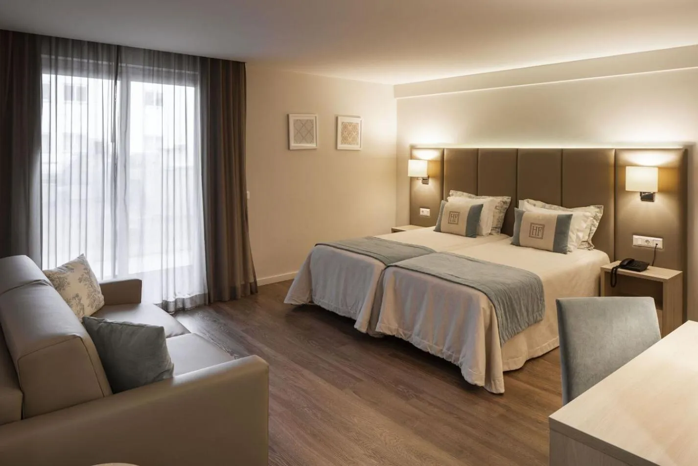 Bedroom, Bed in Hotel Fatima Center