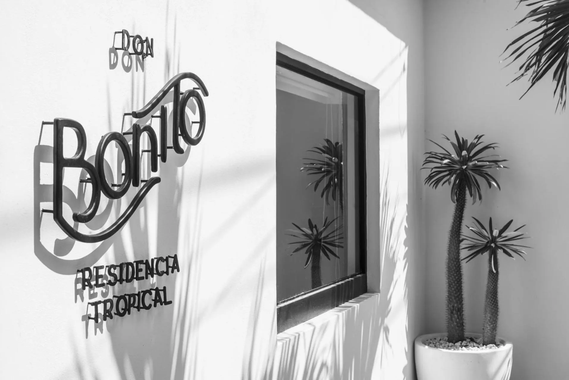 Property building in Residencia Tropical Don Bonito