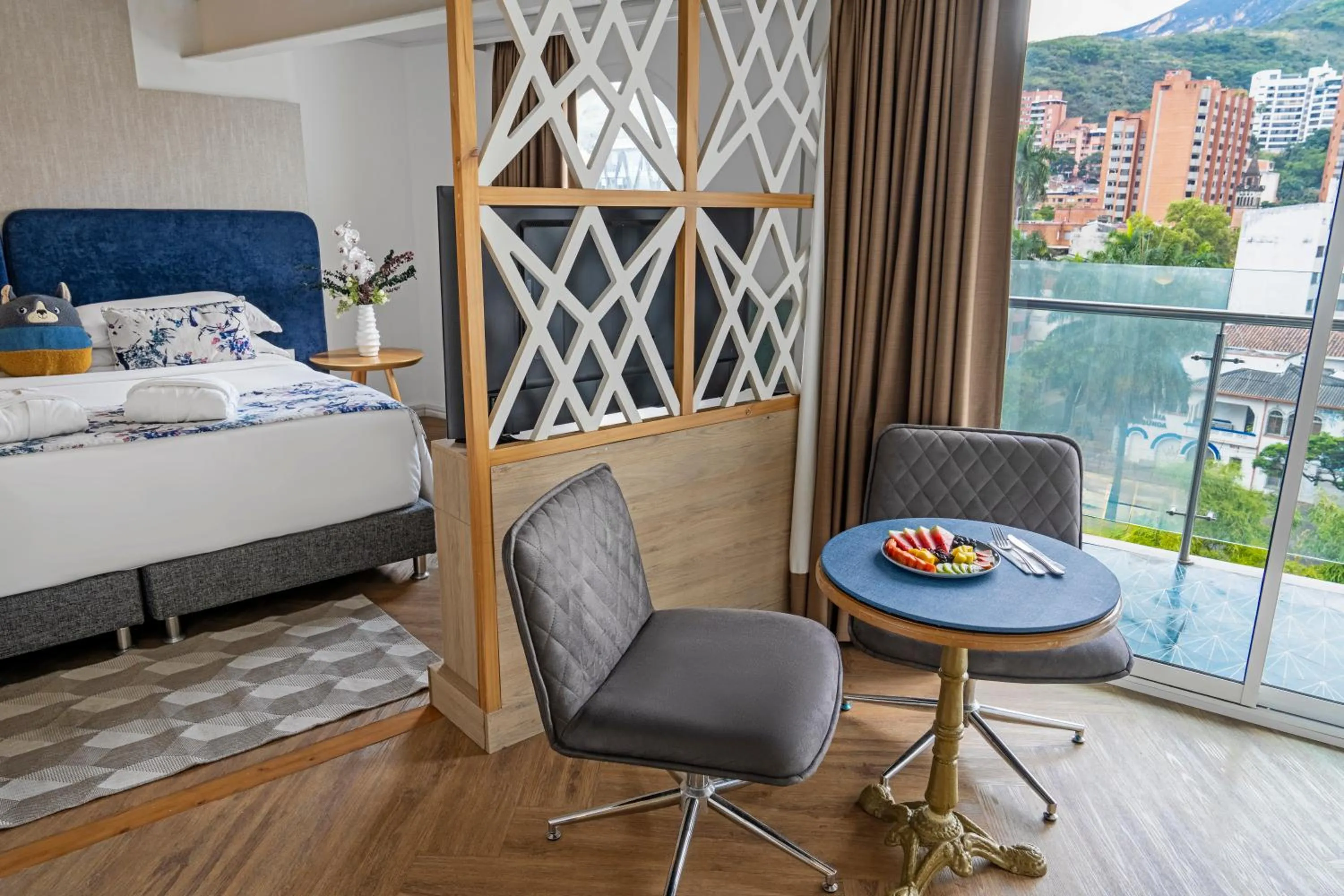 Bed in Faranda Collection Cali, a member of Radisson Individuals