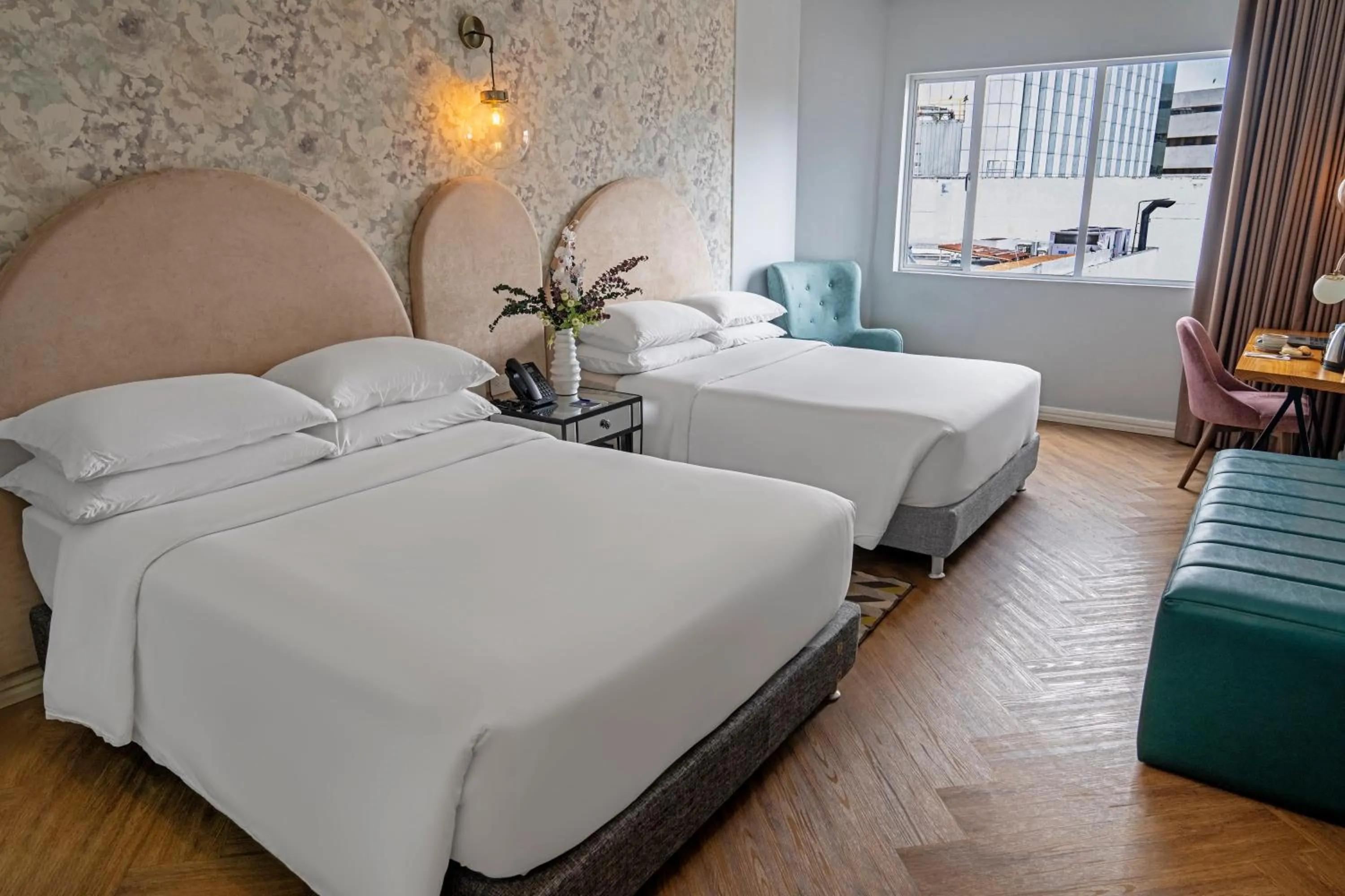 Photo of the whole room, Bed in Faranda Collection Cali, a member of Radisson Individuals