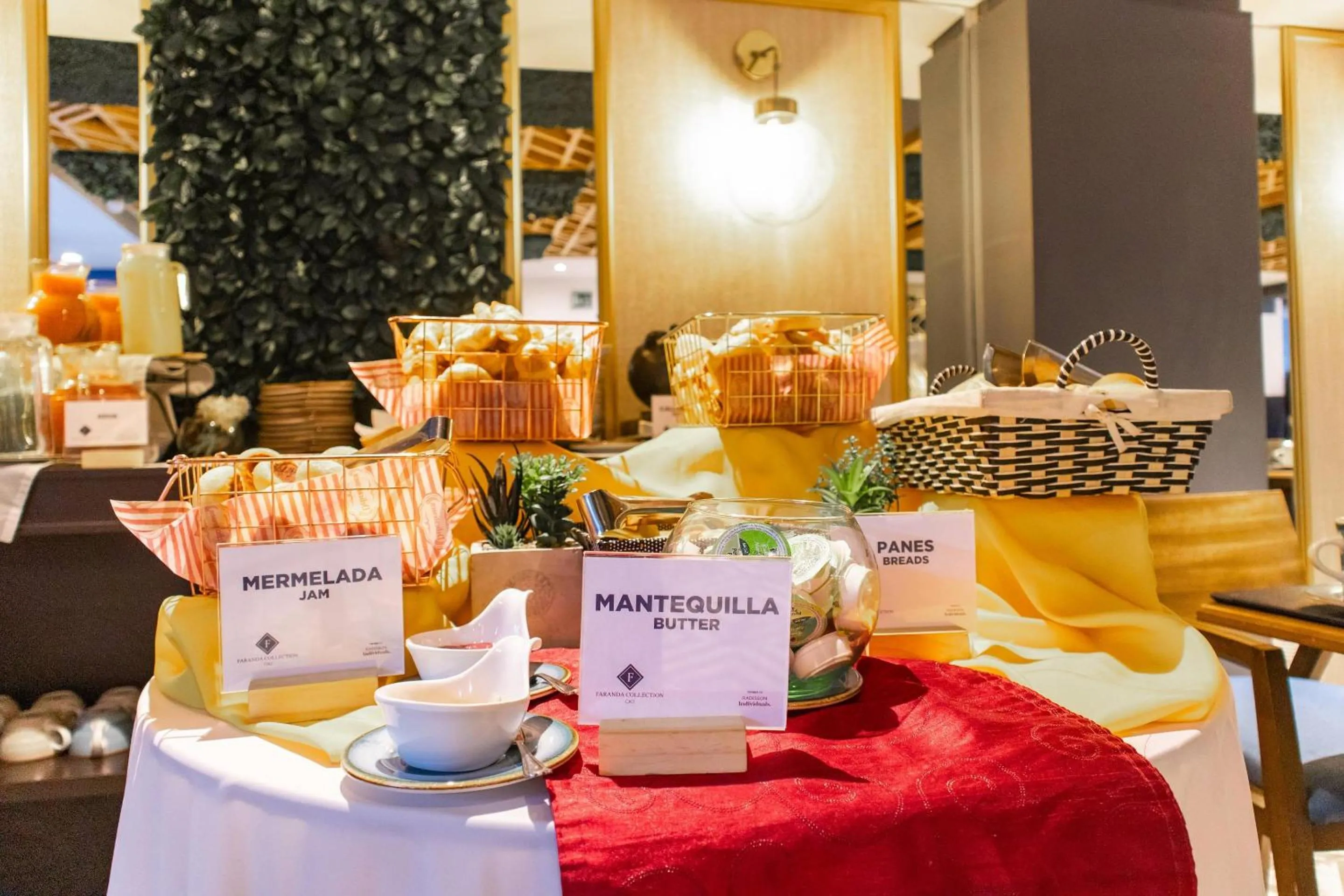 Breakfast in Faranda Collection Cali, a member of Radisson Individuals