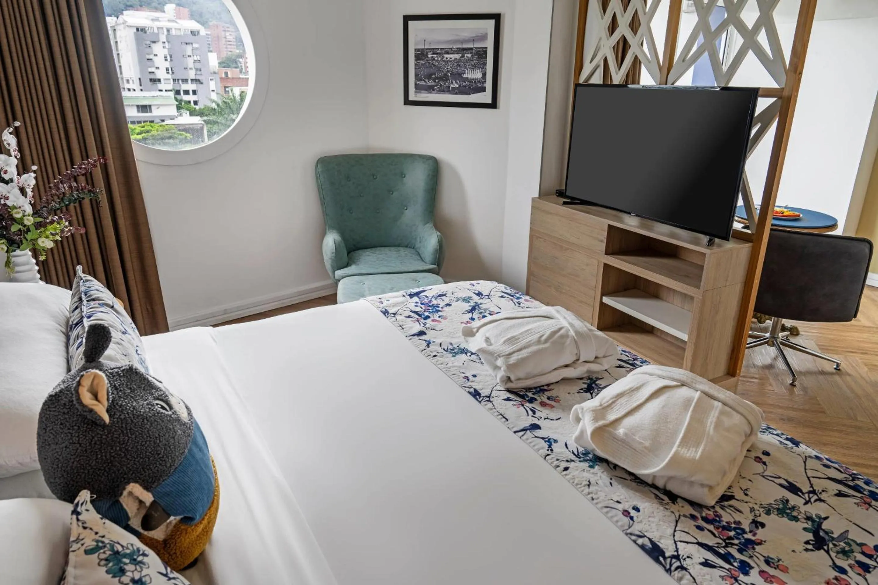 Bedroom, Bed in Faranda Collection Cali, a member of Radisson Individuals