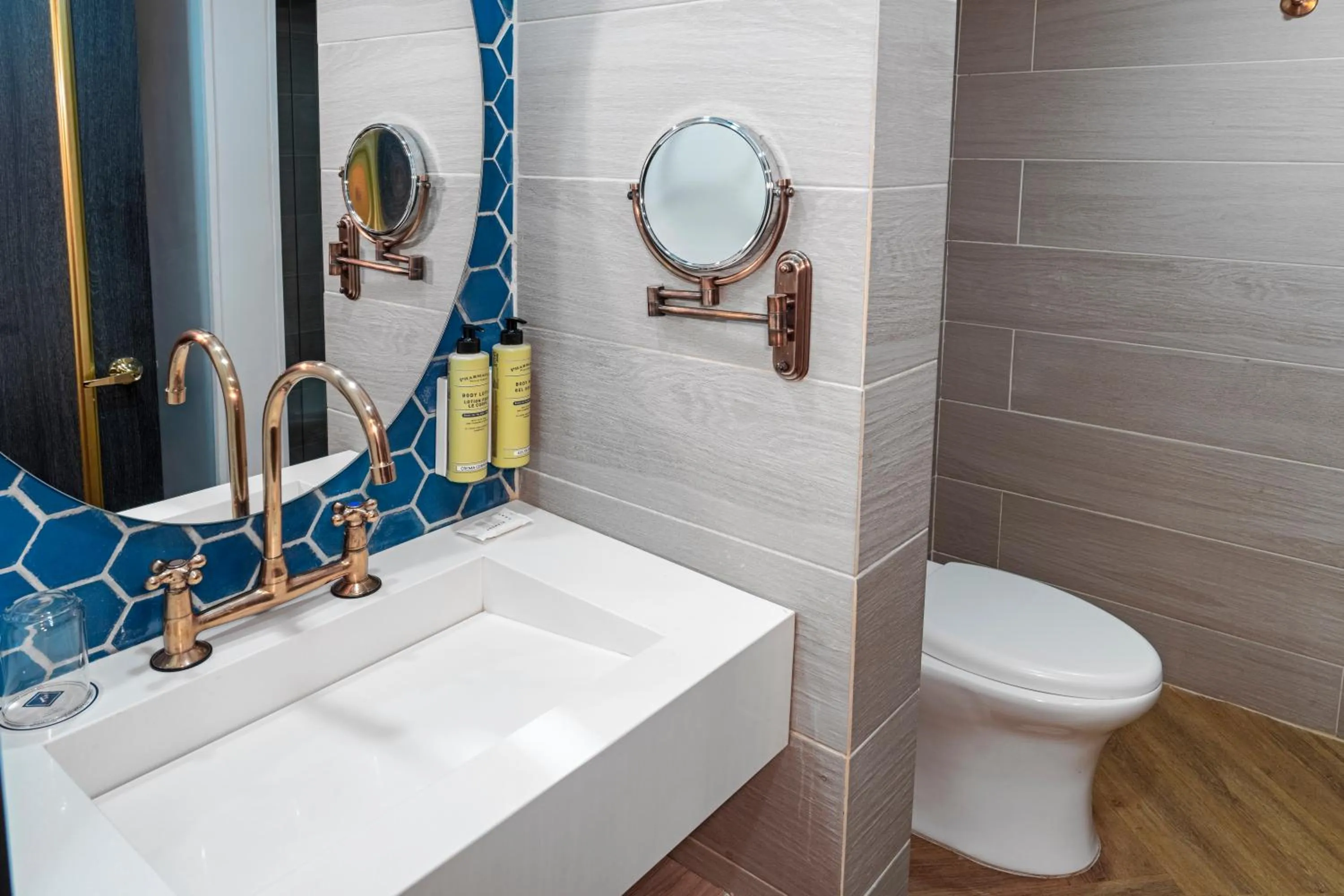 Bathroom in Faranda Collection Cali, a member of Radisson Individuals
