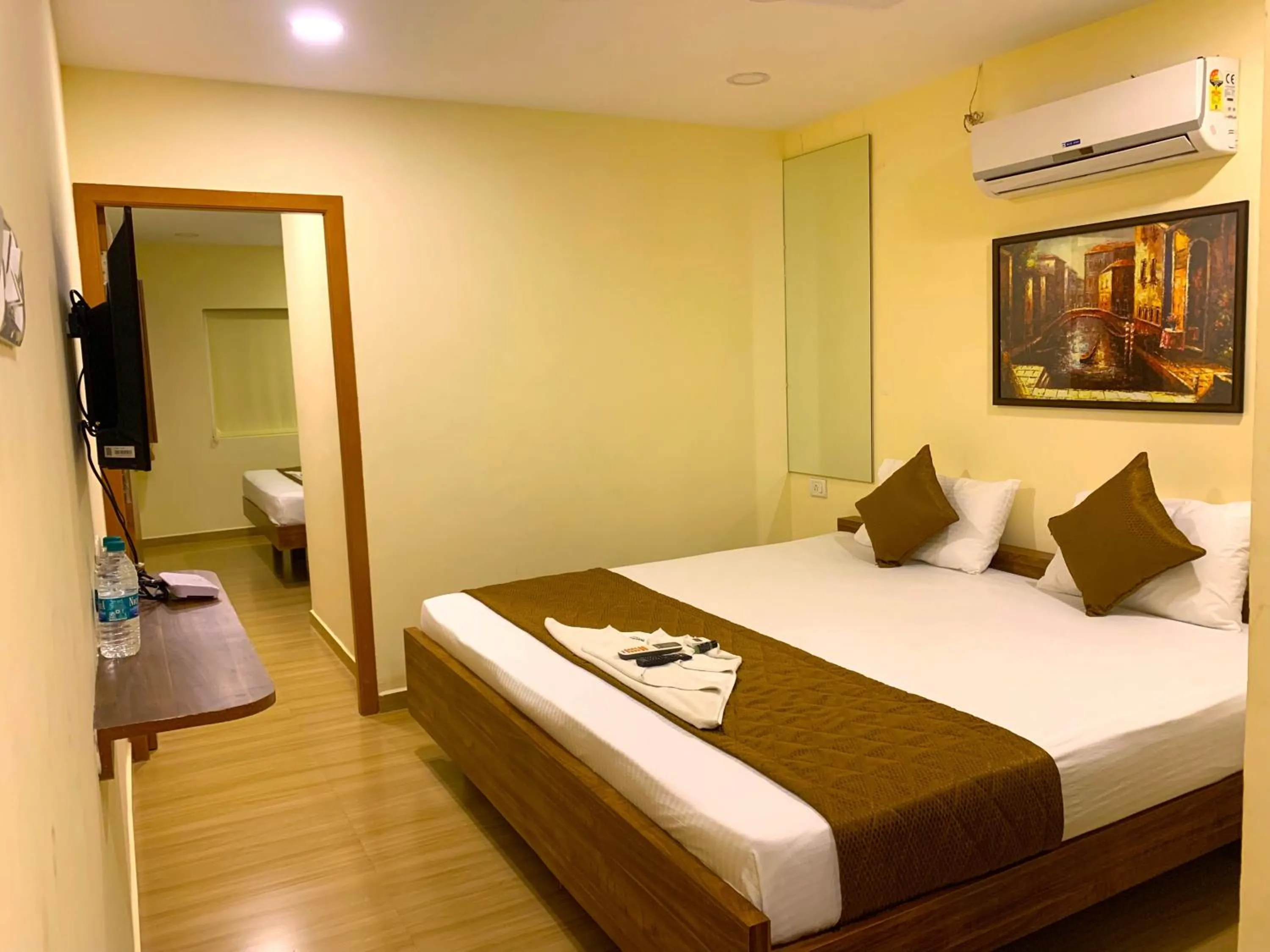 Bed in Hotel Ramakrishna