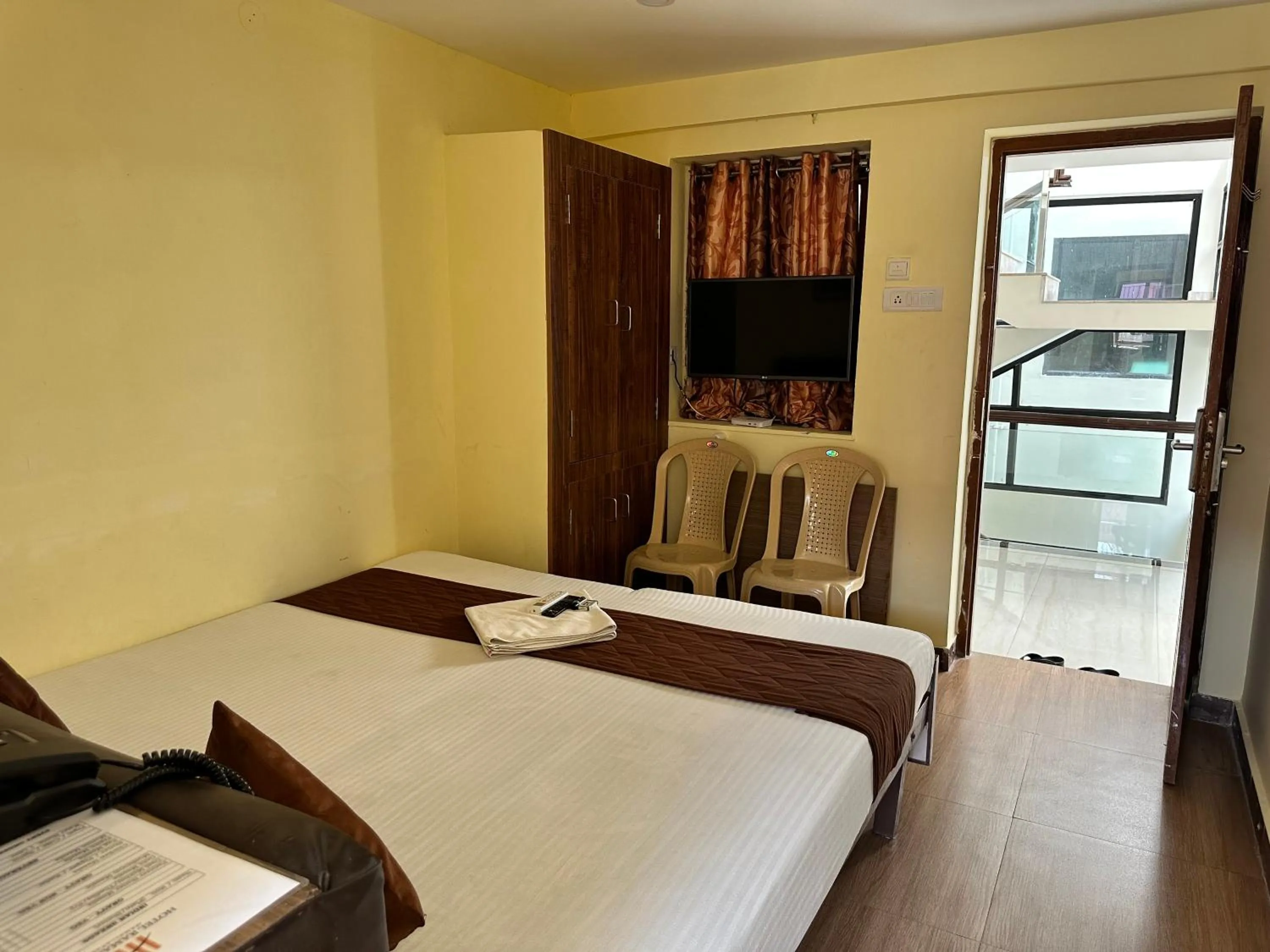 Bed in Hotel Ramakrishna