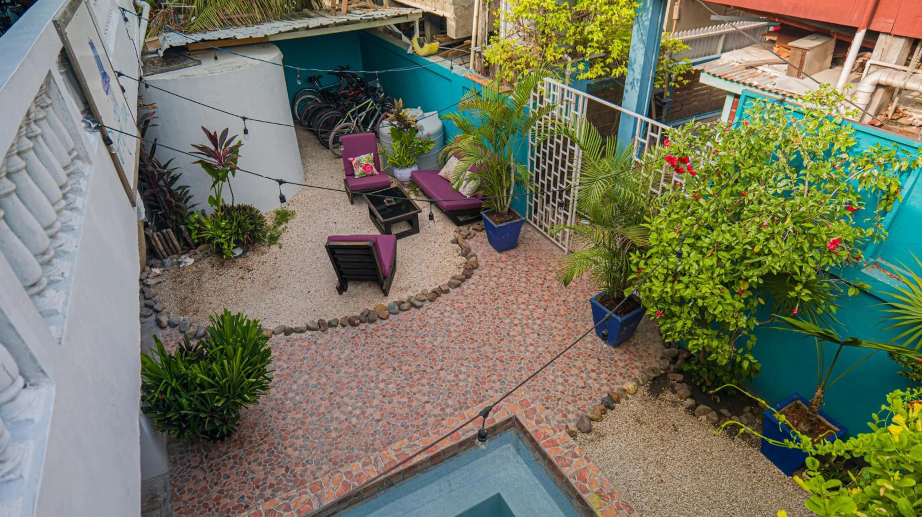 Patio in Drift Inn San Pedro