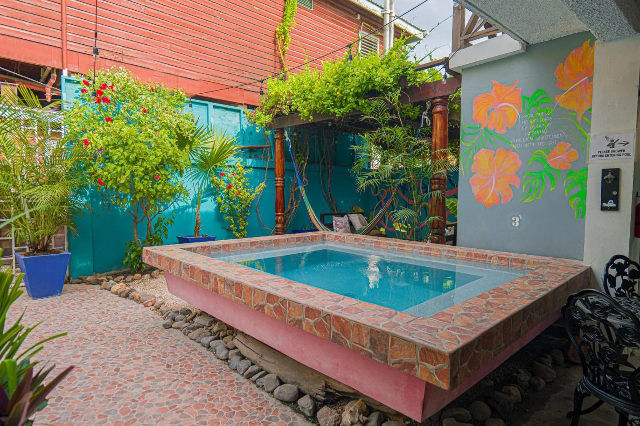 Swimming pool in Drift Inn San Pedro