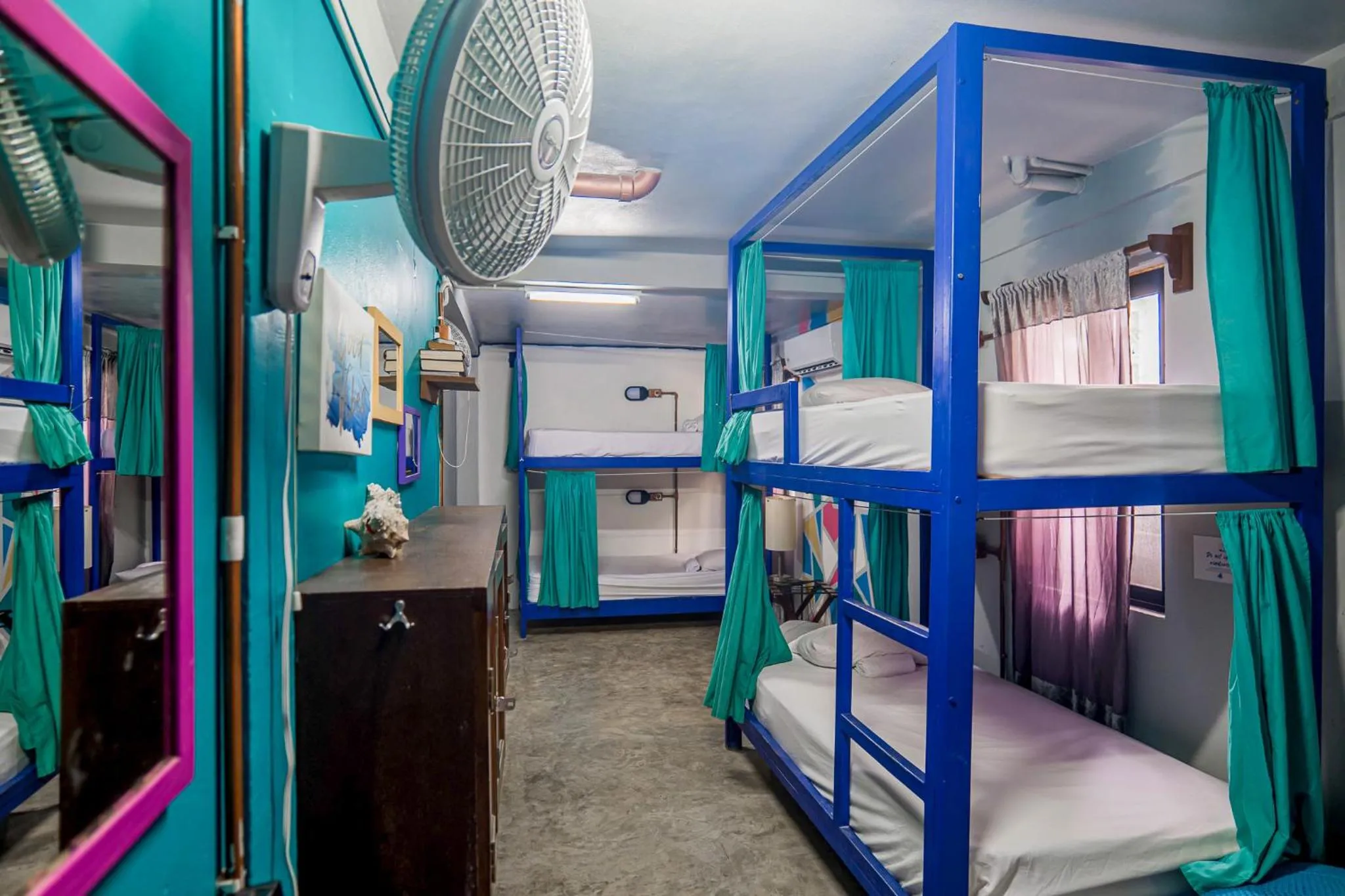 bunk bed, Bed in Drift Inn San Pedro