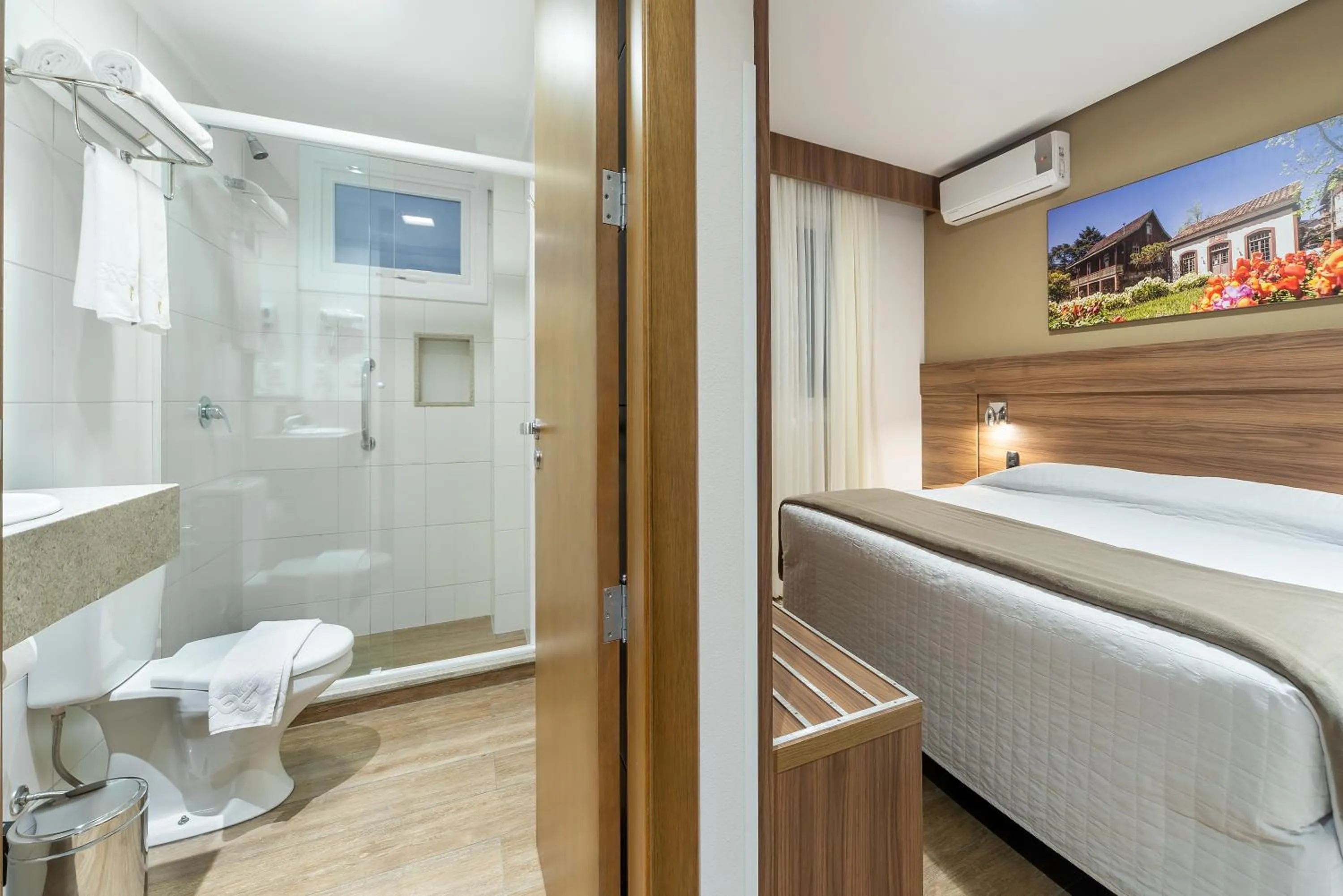 Toilet in Hotel Fioreze Centro