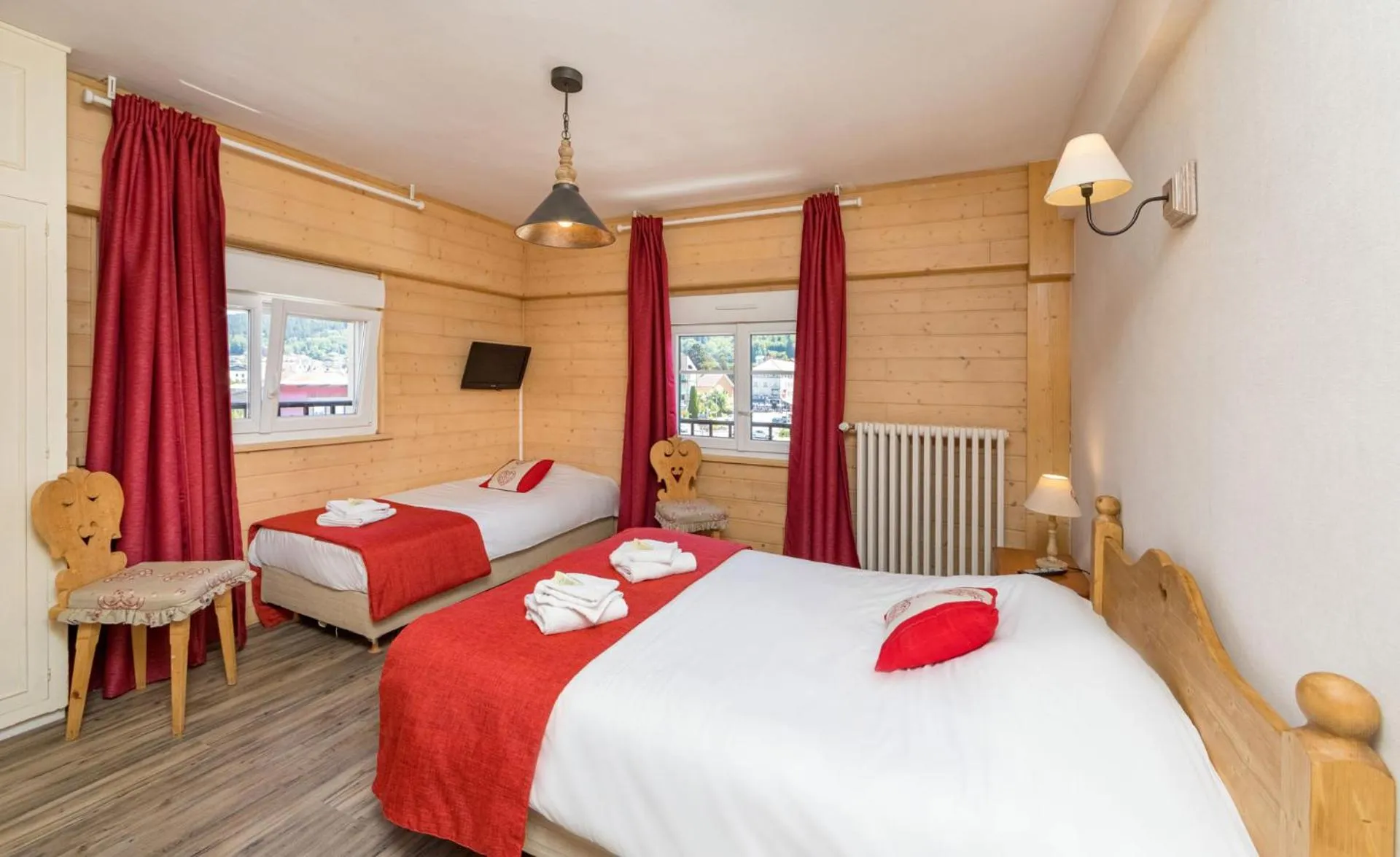 Bed in Hôtel Restaurant l'Aubergade