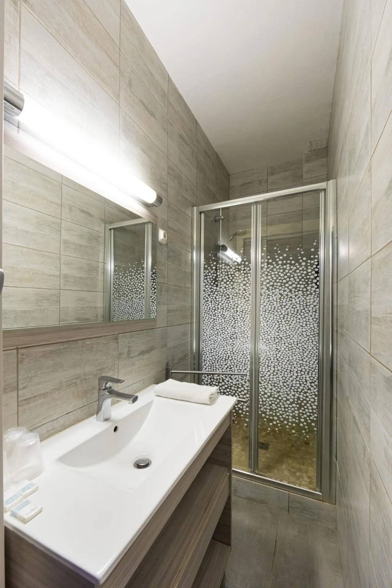 Bathroom in Hôtel Restaurant l'Aubergade