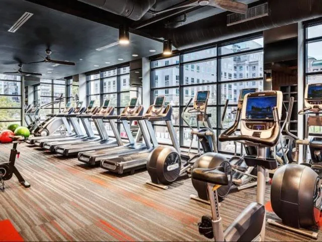 National at Virginia Square