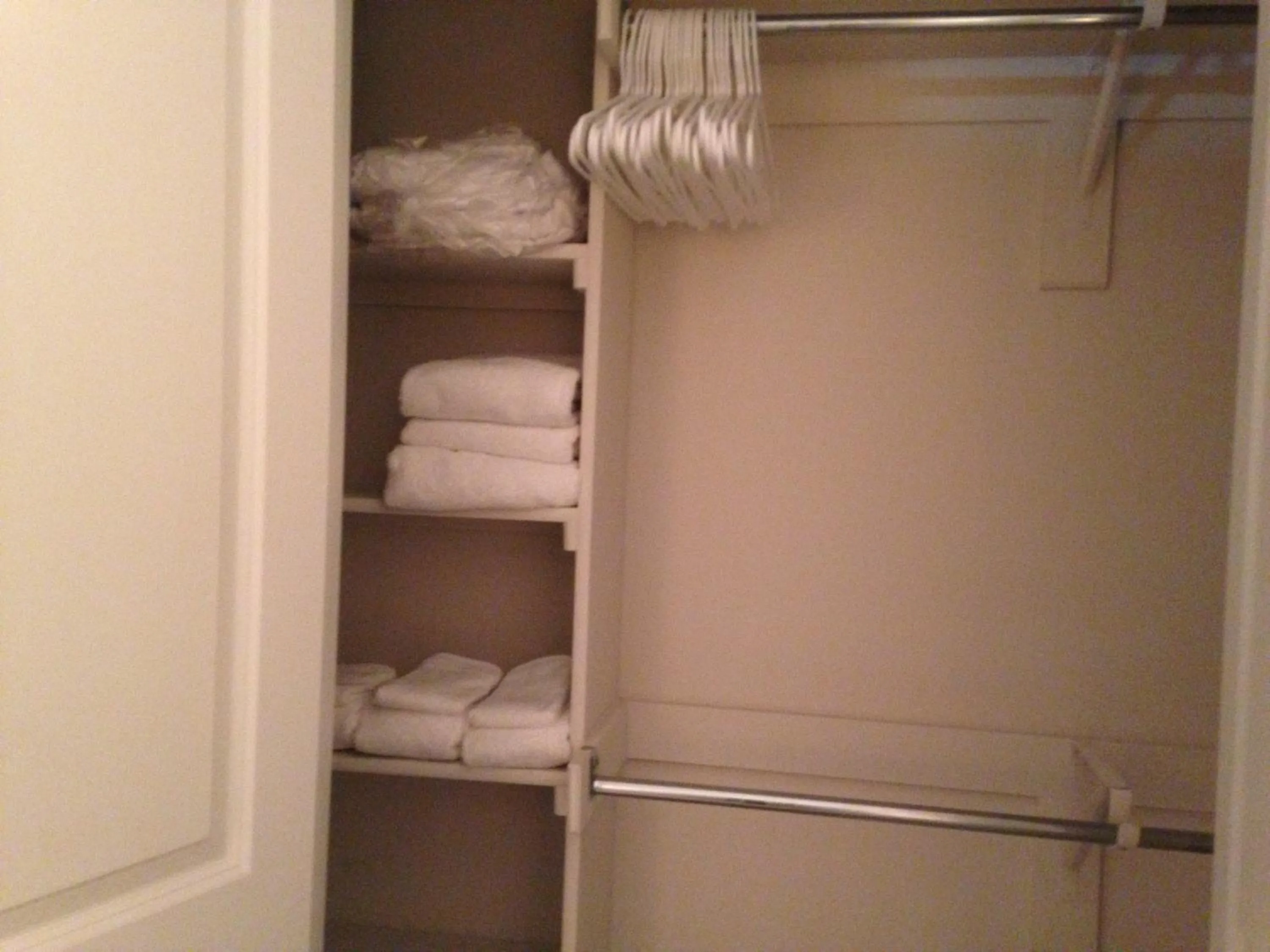 National at Virginia Square