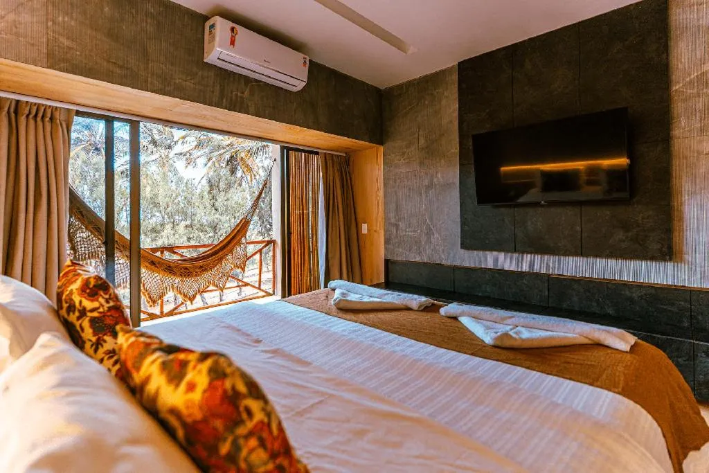 Bed in Hotel Casa do Mar