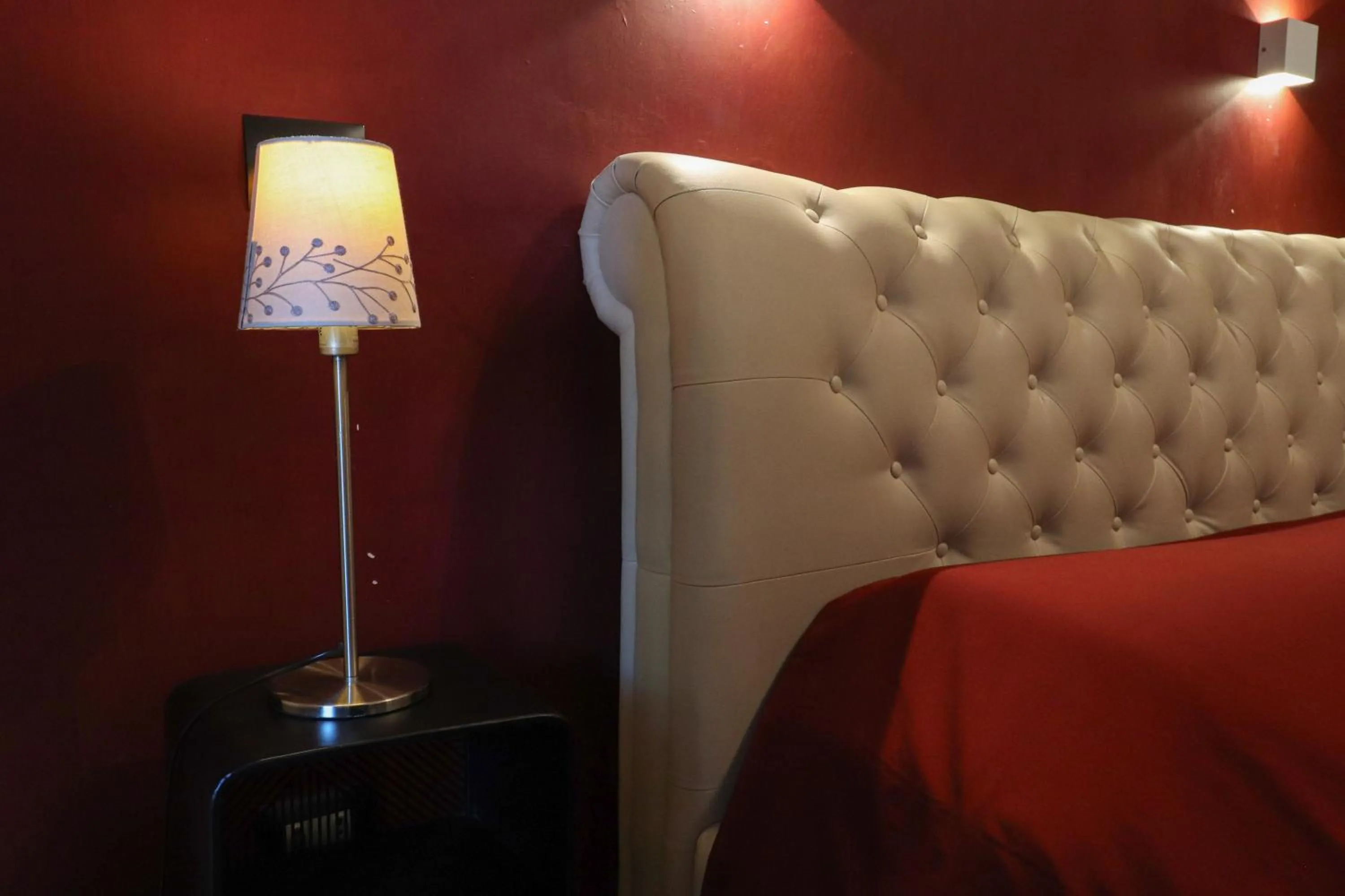 Bedroom, Bed in L'Angolo Cortese