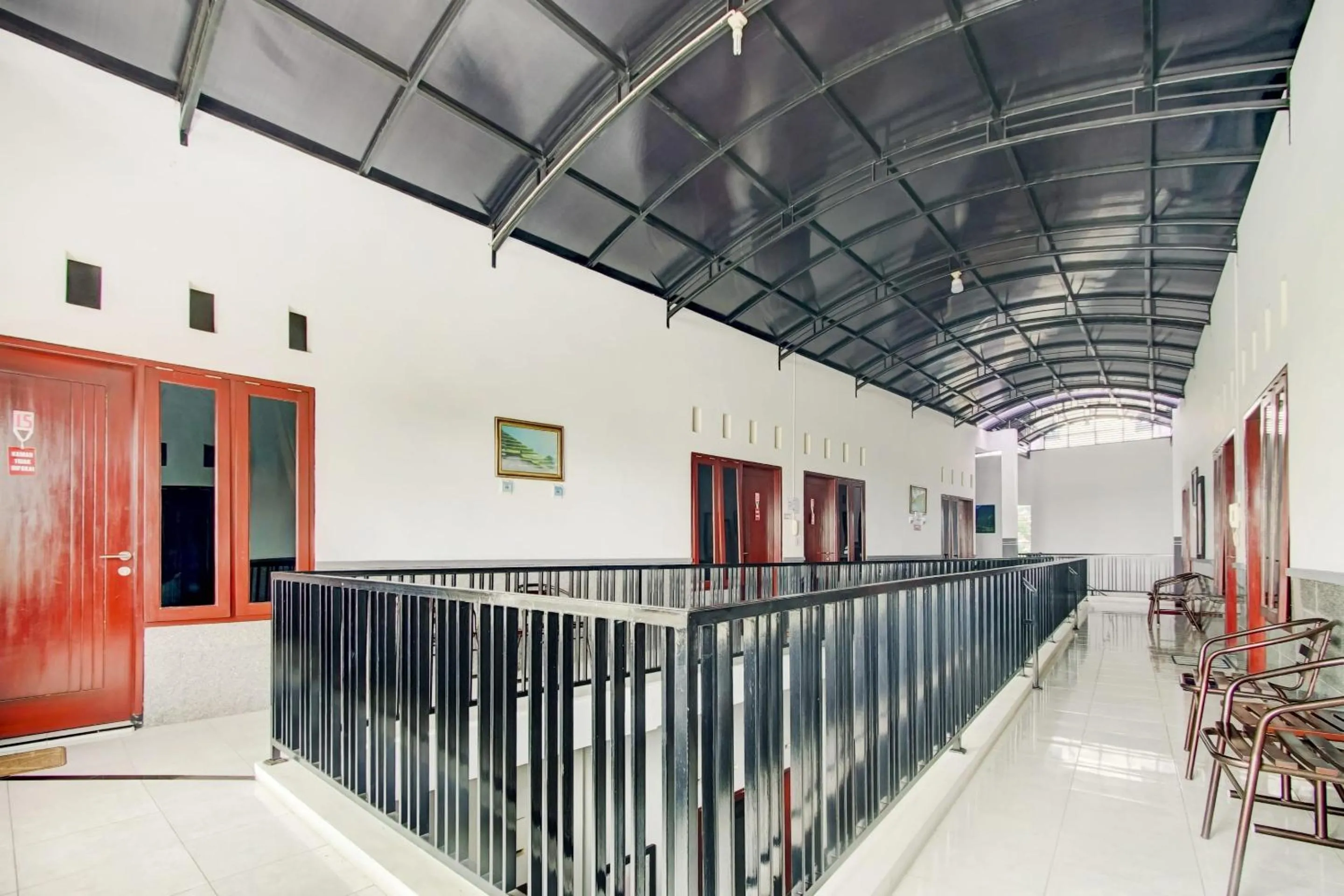 Lobby or reception in Capital O 90151 Guest House 180