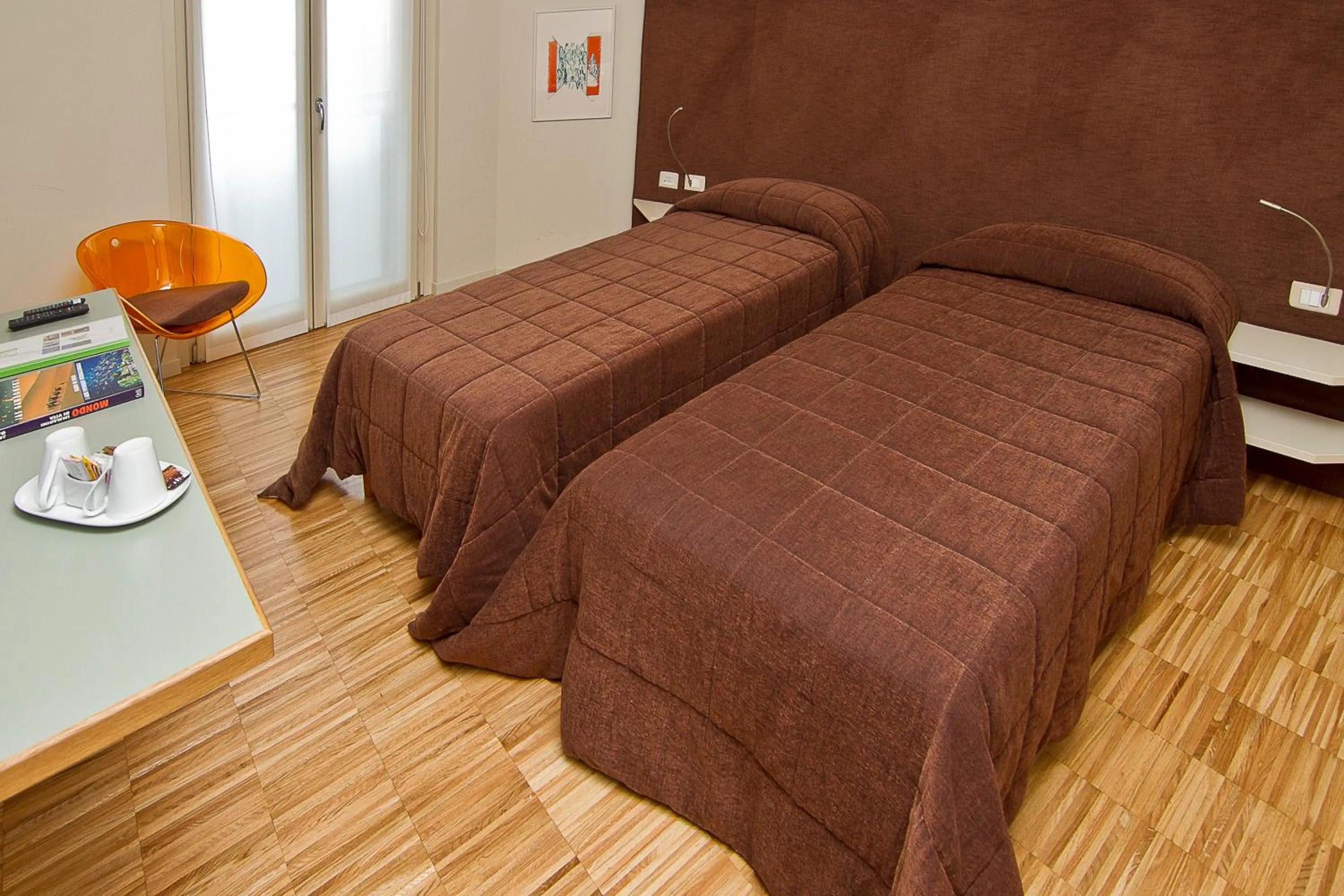 Bedroom, Bed in Stile Libero