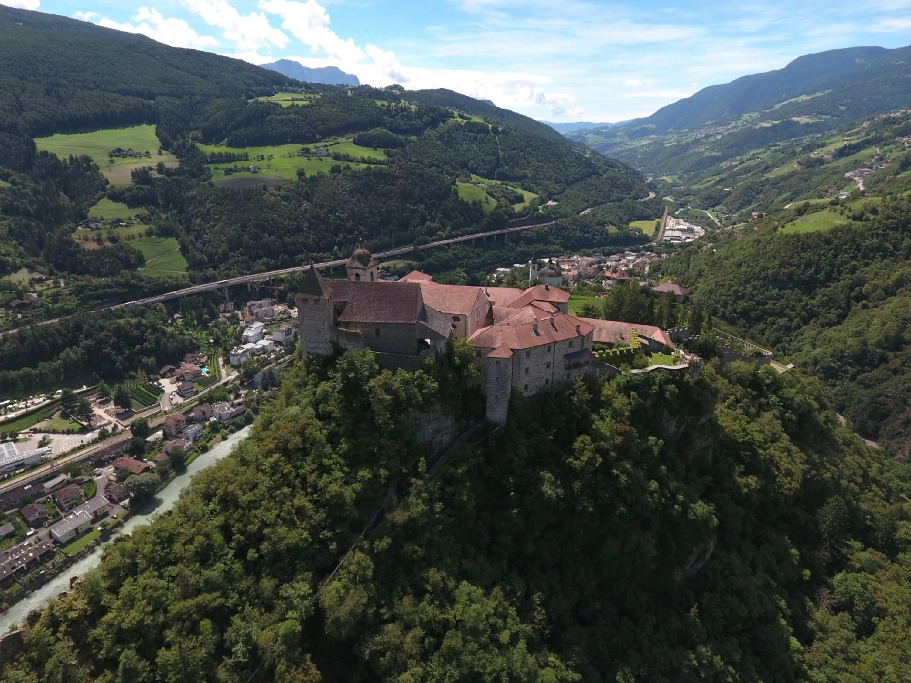 Nearby landmark in Parkhotel Post