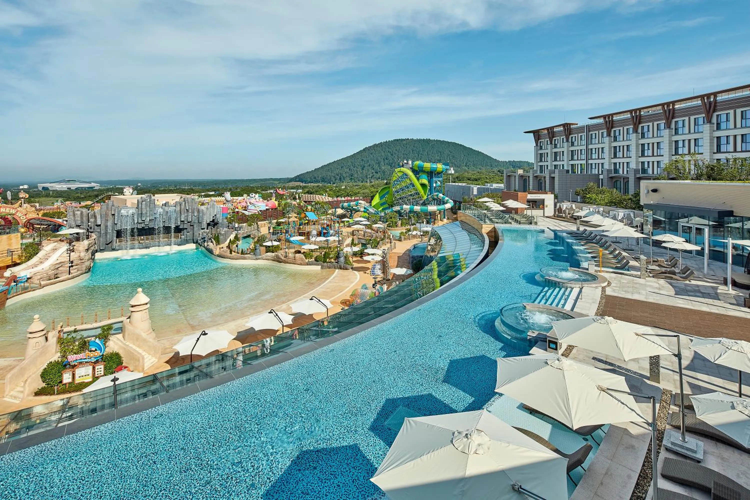 Pool view in Shinhwa Jeju Shinhwa World Hotels
