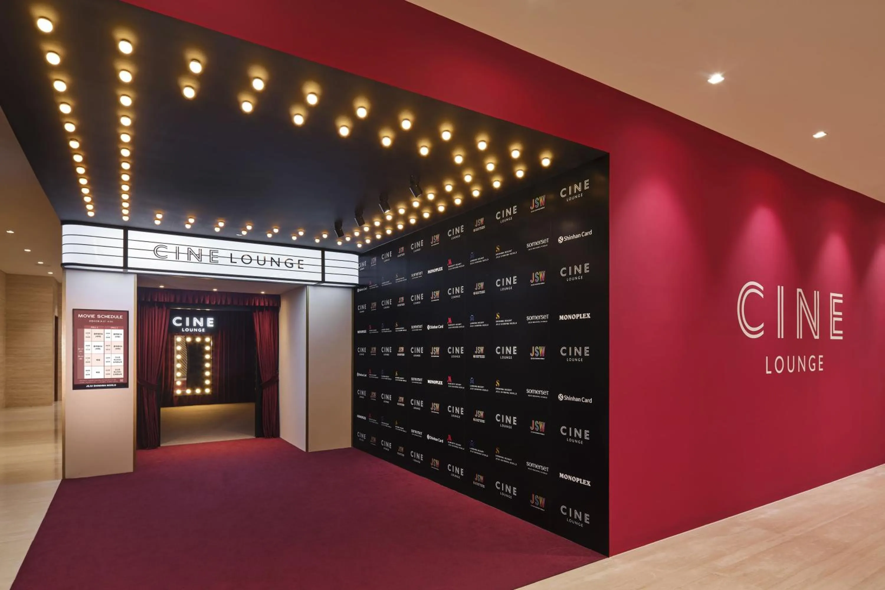 Entertainment in Shinhwa Jeju Shinhwa World Hotels