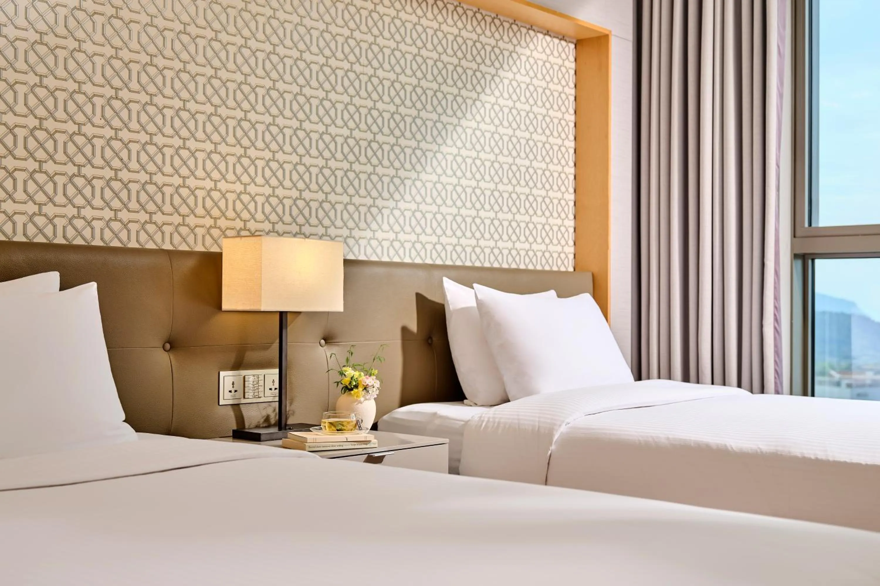 Bedroom, Bed in Shinhwa Jeju Shinhwa World Hotels