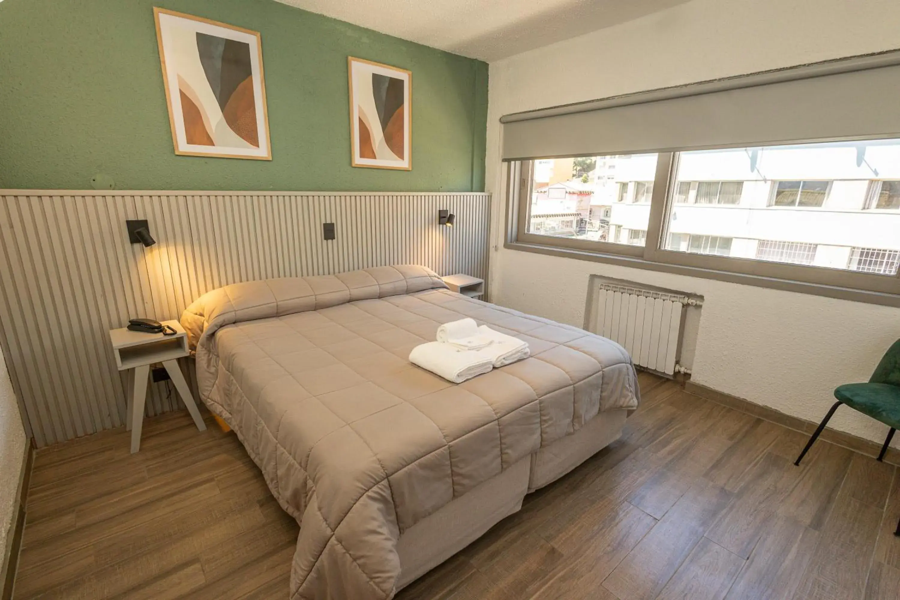 Double or Twin Room in M382 Hotel Bariloche Double or Twin Room in M382 Hotel Bariloche