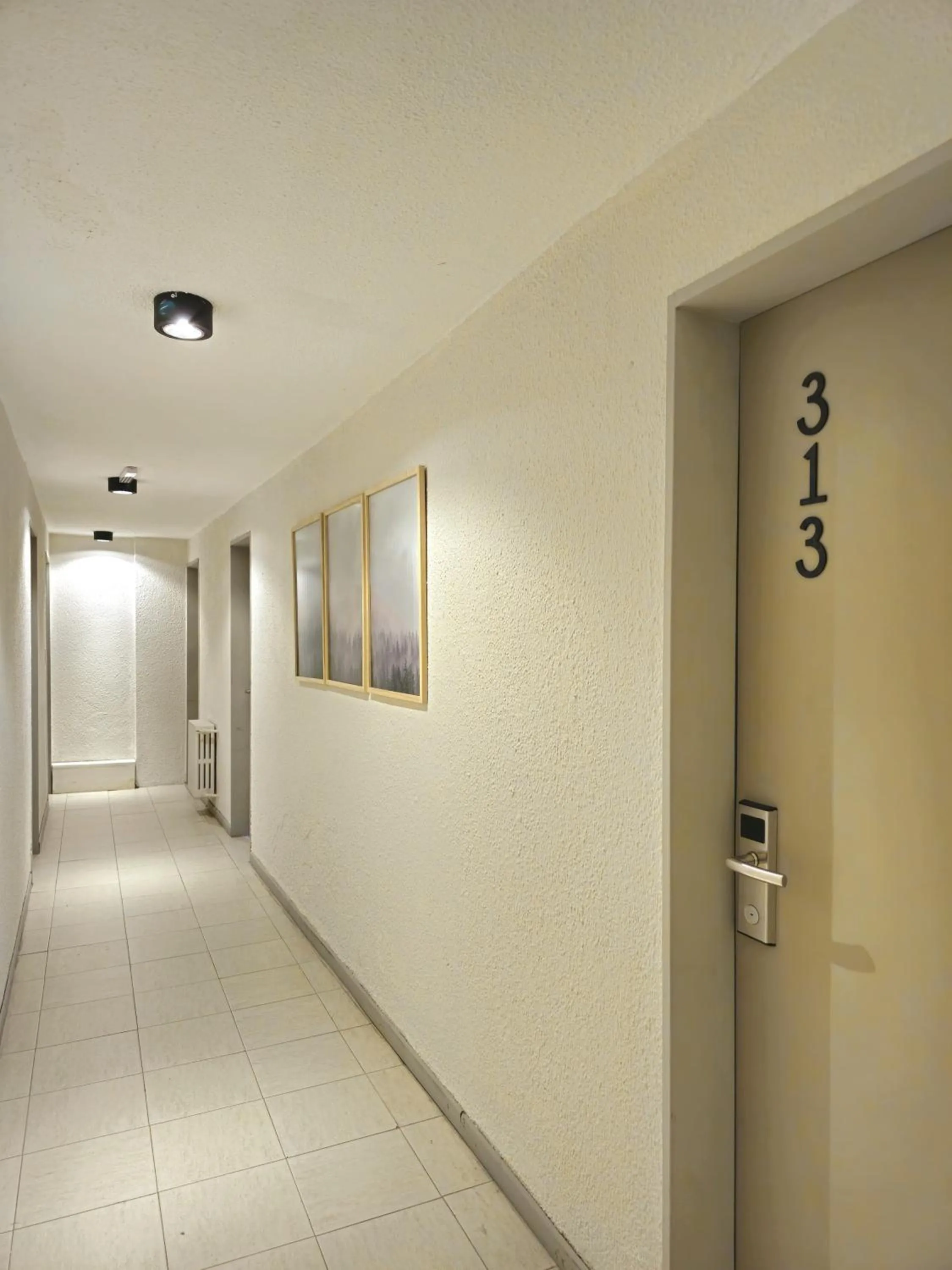 Property building in M382 Hotel Bariloche