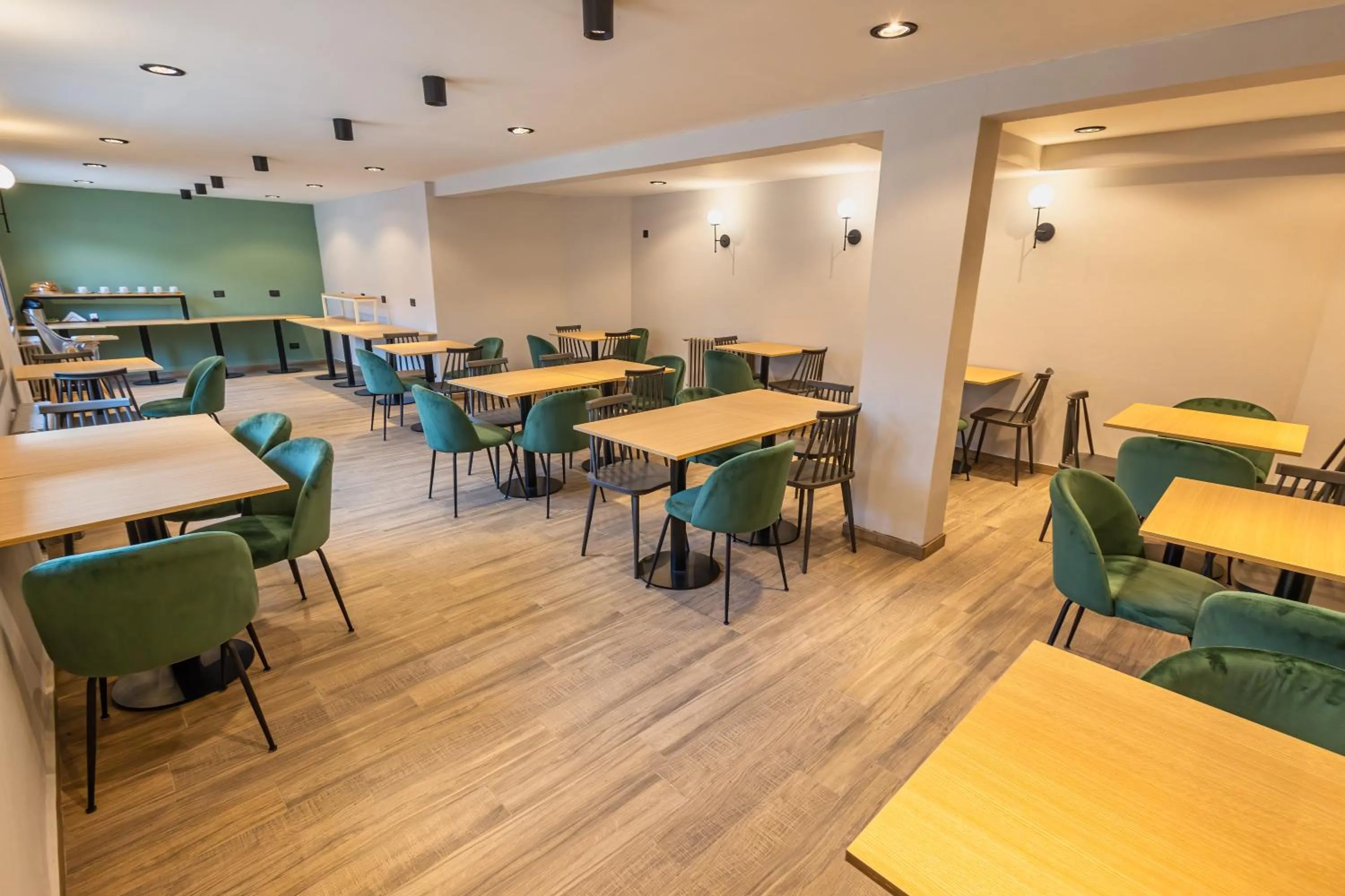 Breakfast in M382 Hotel Bariloche