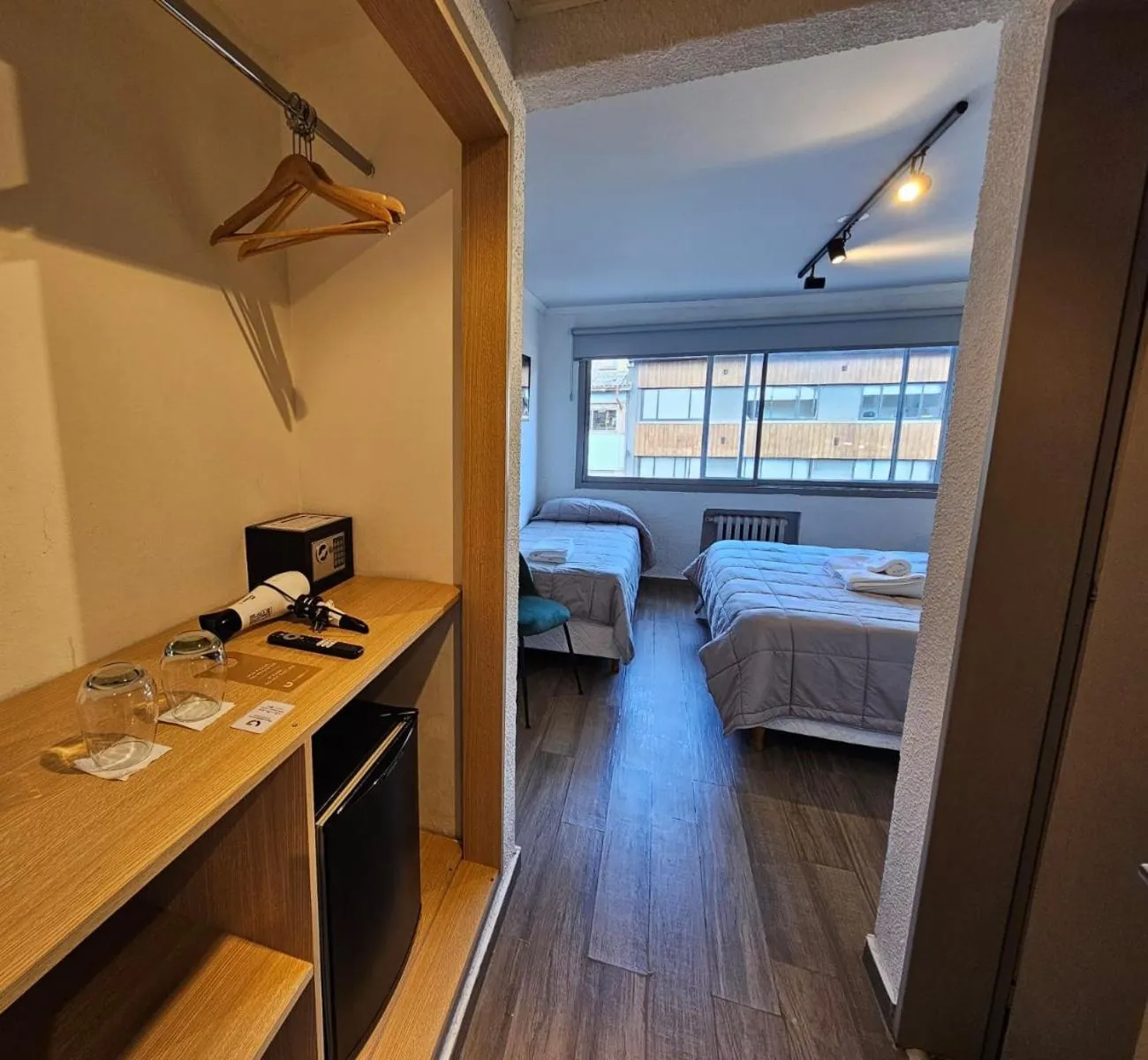 minibar, Bed in M382 Hotel Bariloche