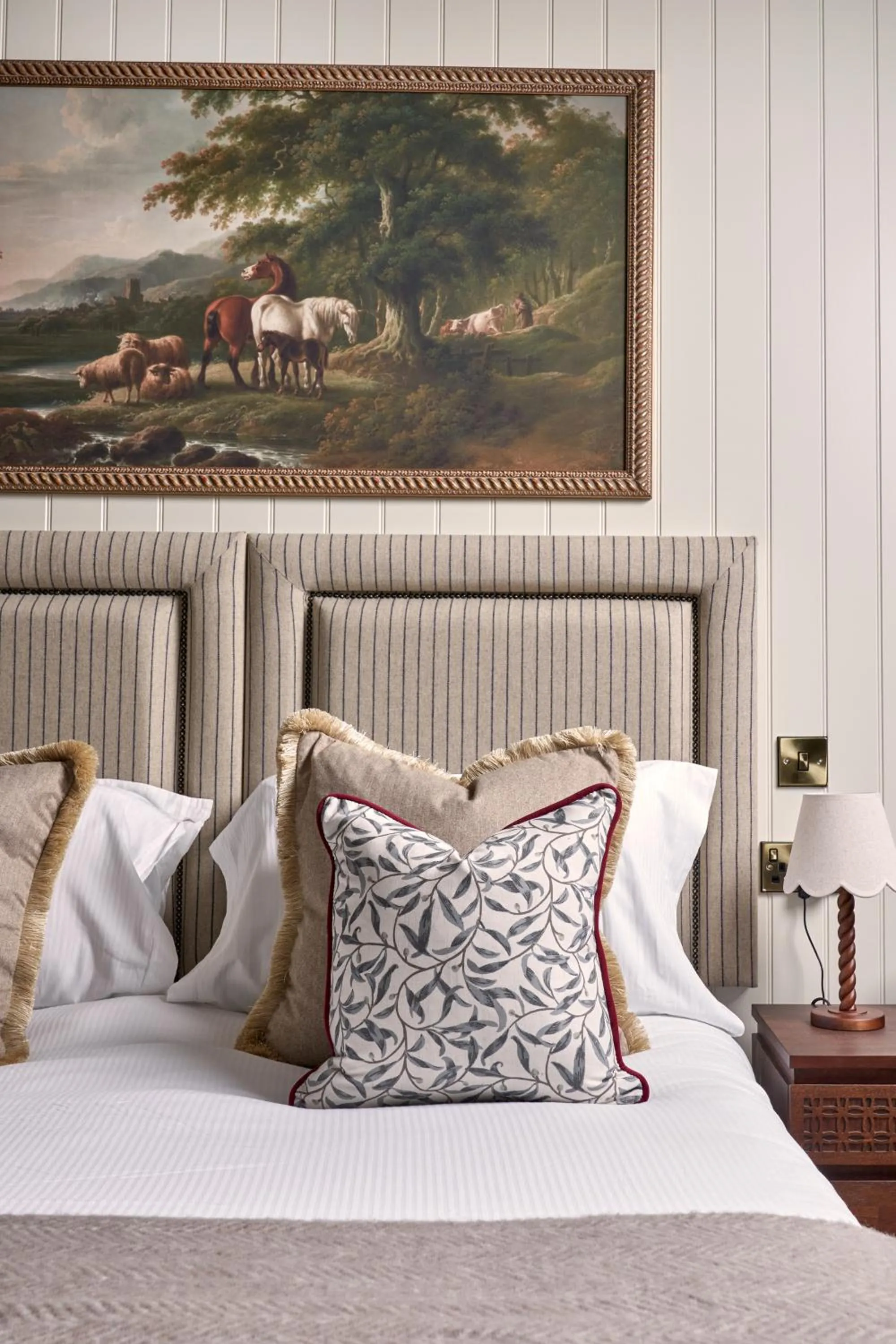 Decorative detail, Bed in King John Inn