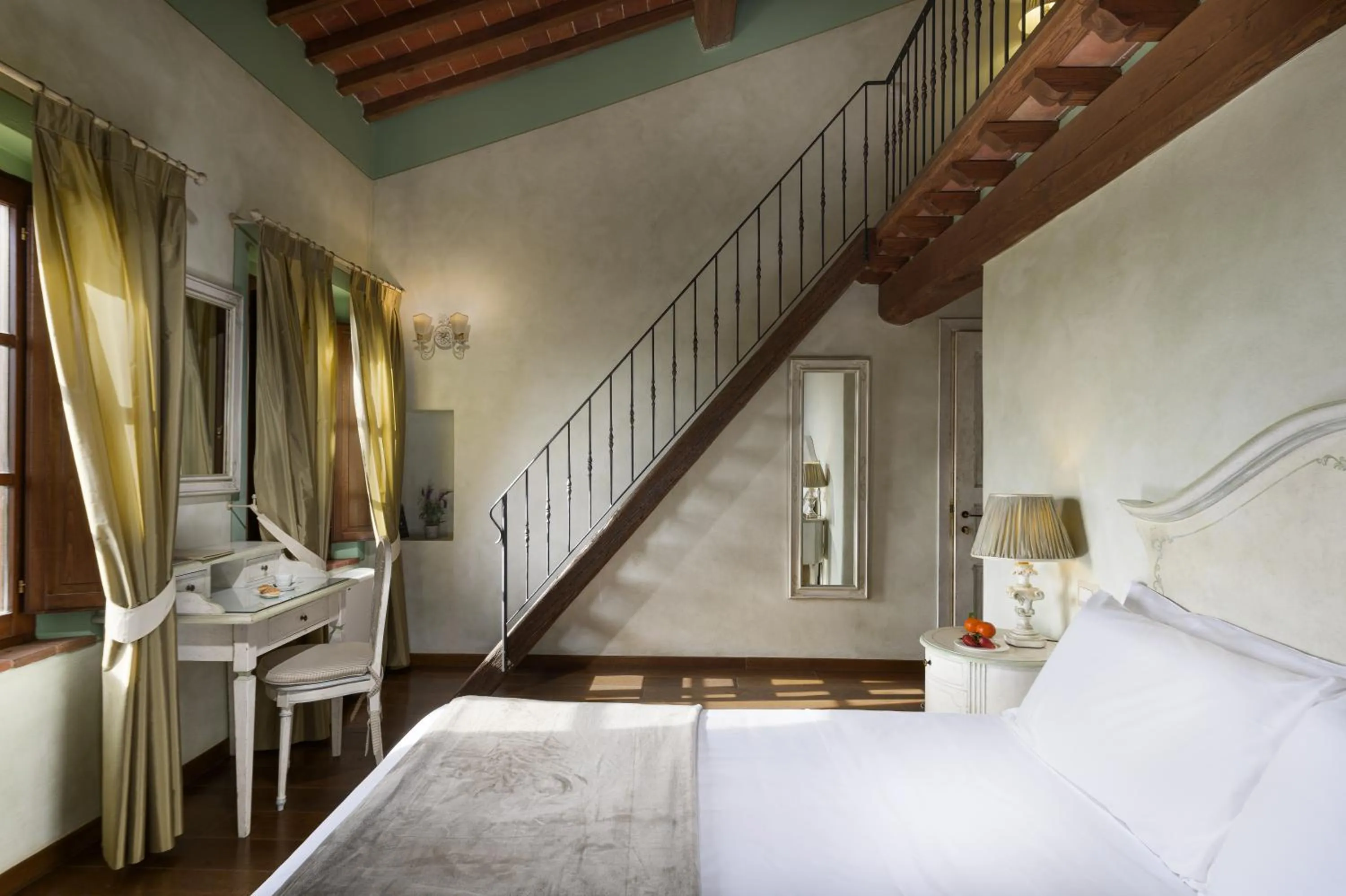 Bedroom in Relais la Leopoldina