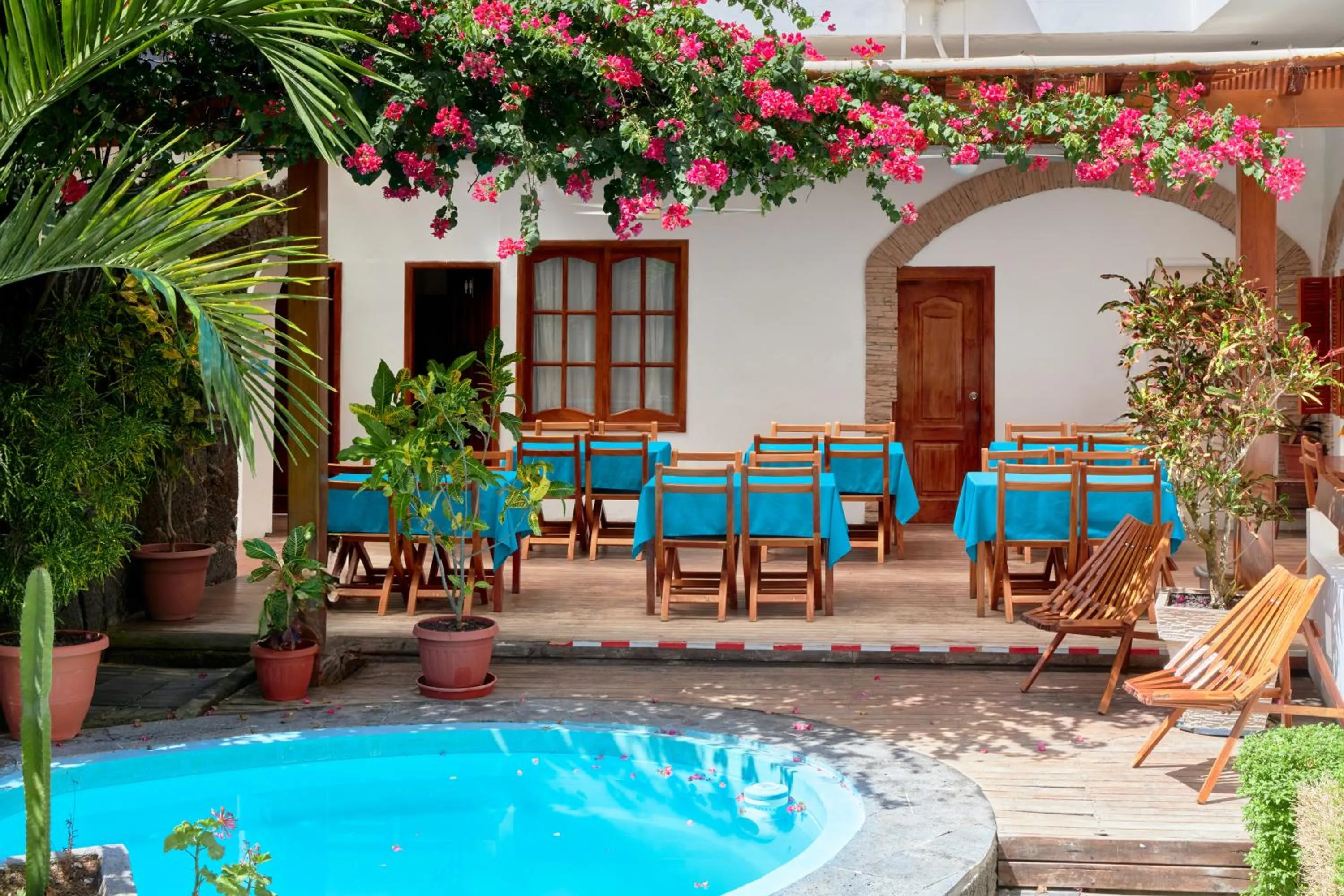 Property building in Hotel Albemarle Galapagos Beachfront