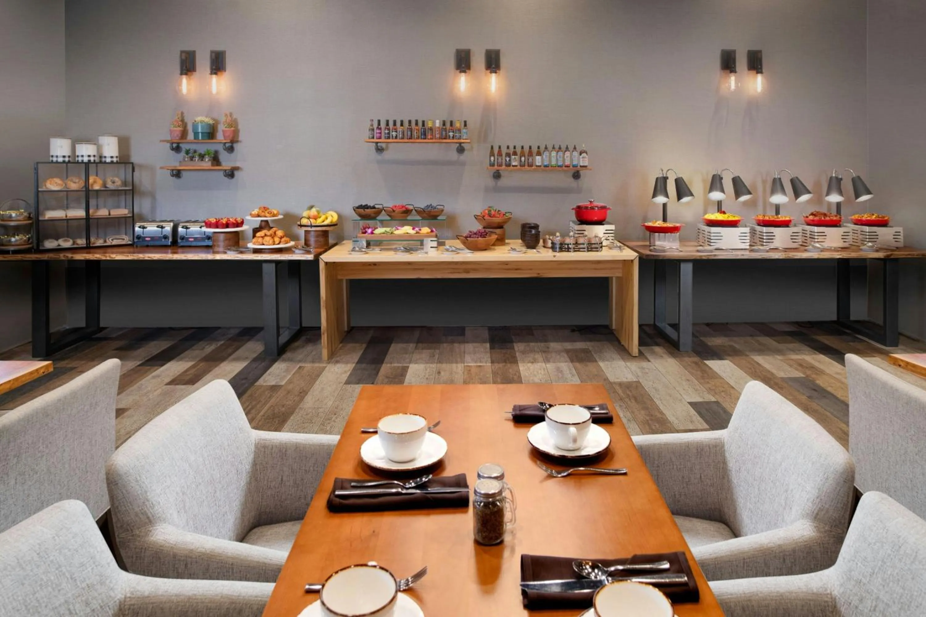 Restaurant/places to eat in Marriott Dallas Allen Hotel & Convention Center