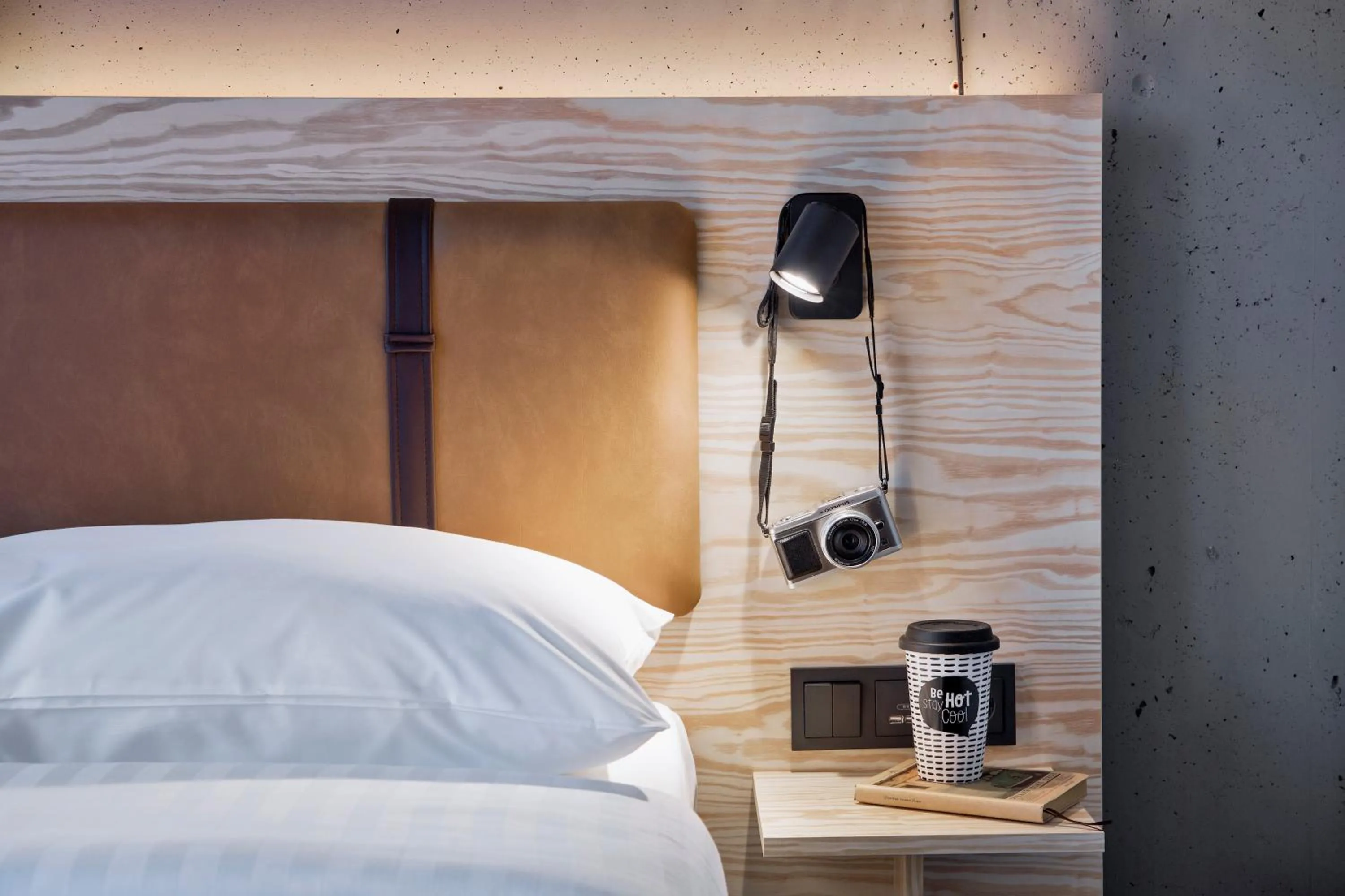 Bed in Moxy Duesseldorf South