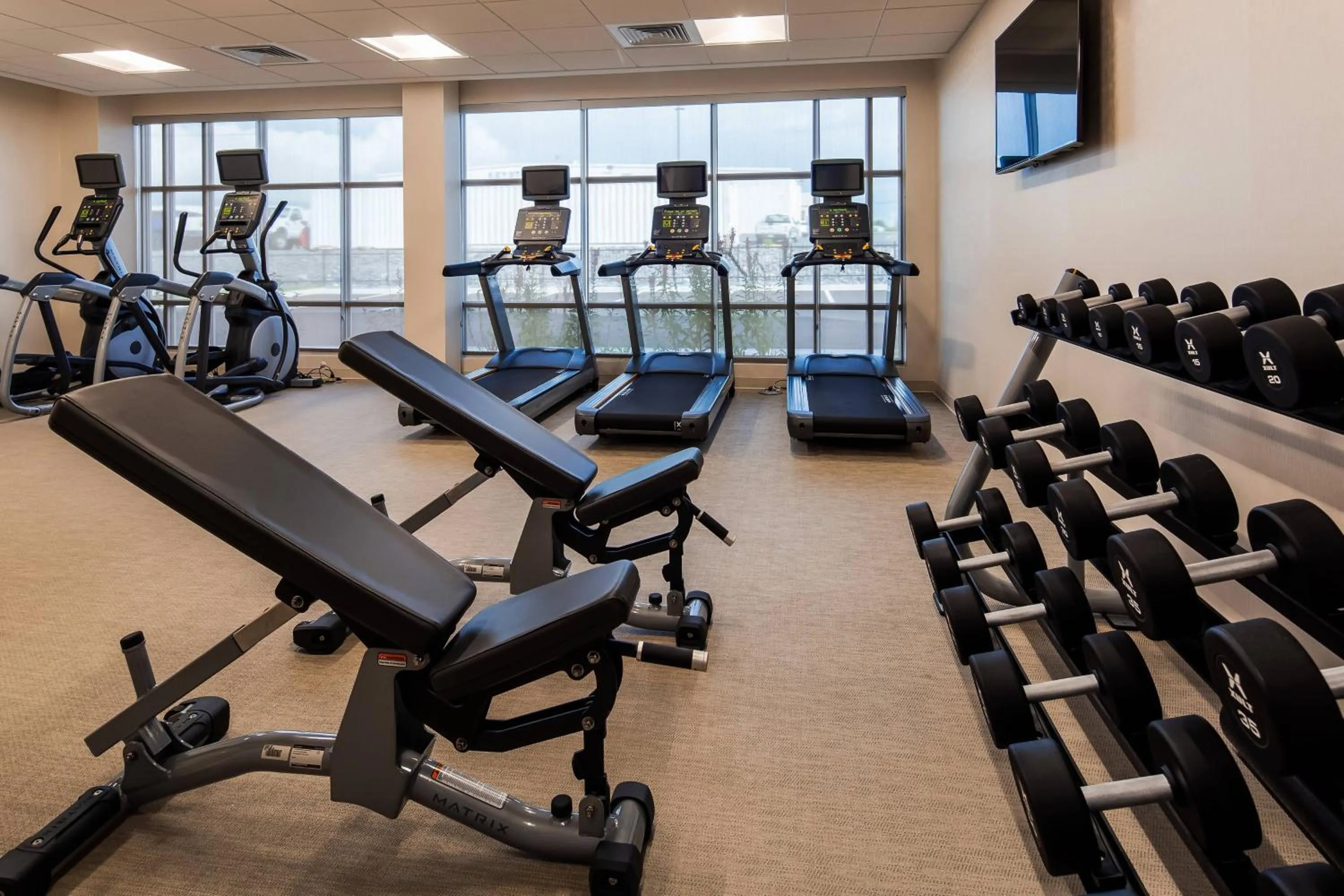 Fitness centre/facilities in SpringHill Suites by Marriott Chambersburg