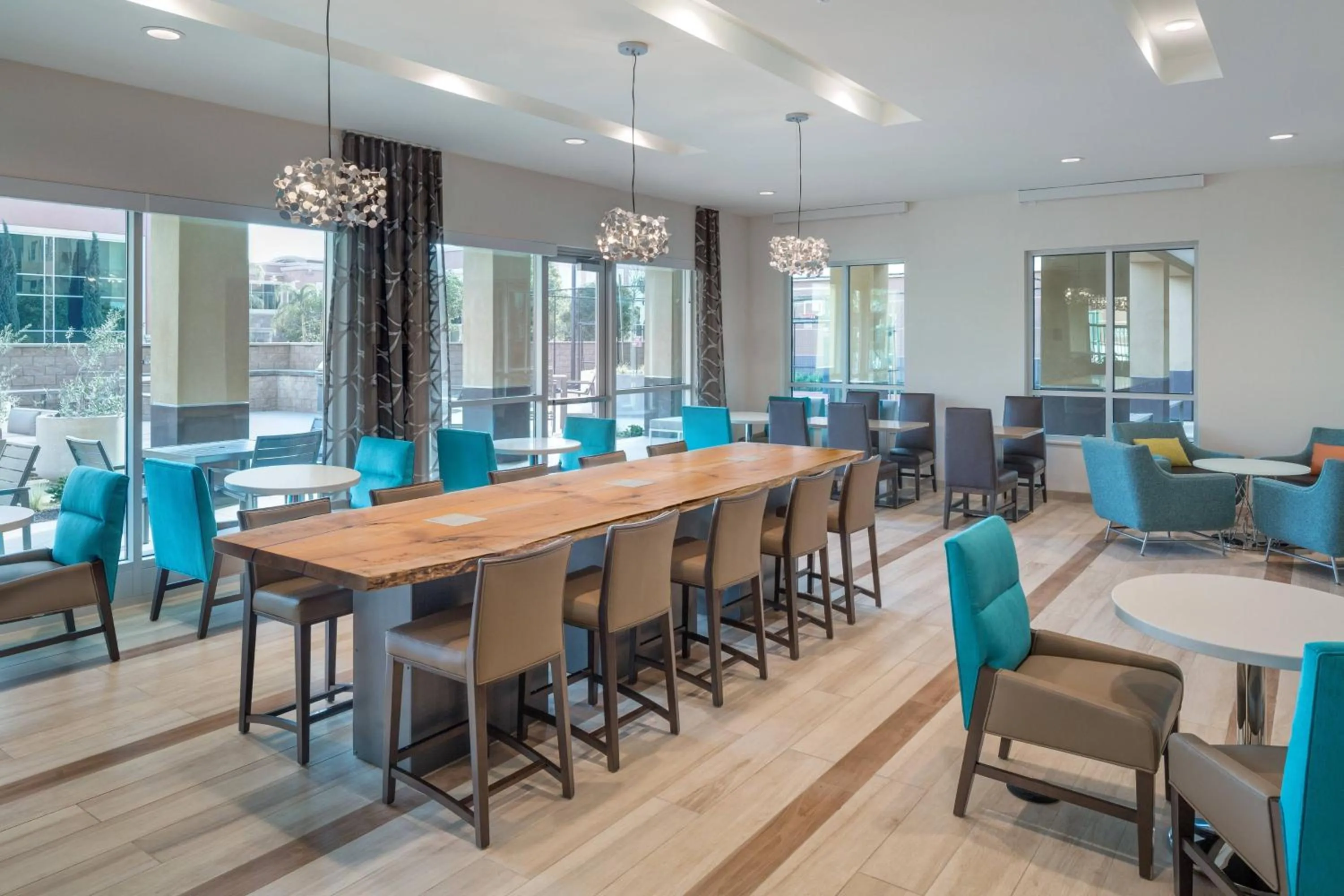 Restaurant/places to eat in Residence Inn by Marriott Ontario Rancho Cucamonga