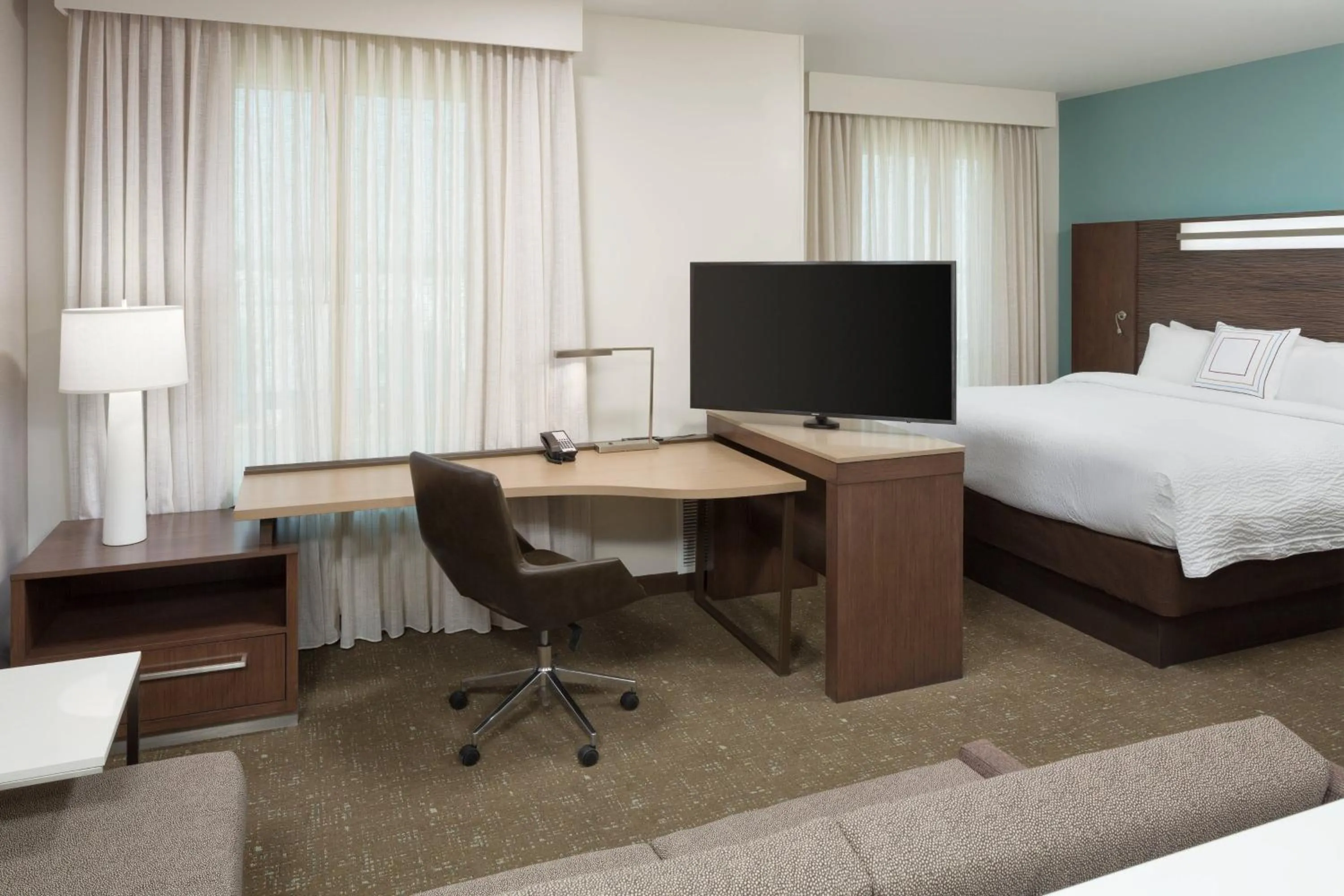 Photo of the whole room, Bed in Residence Inn by Marriott Ontario Rancho Cucamonga