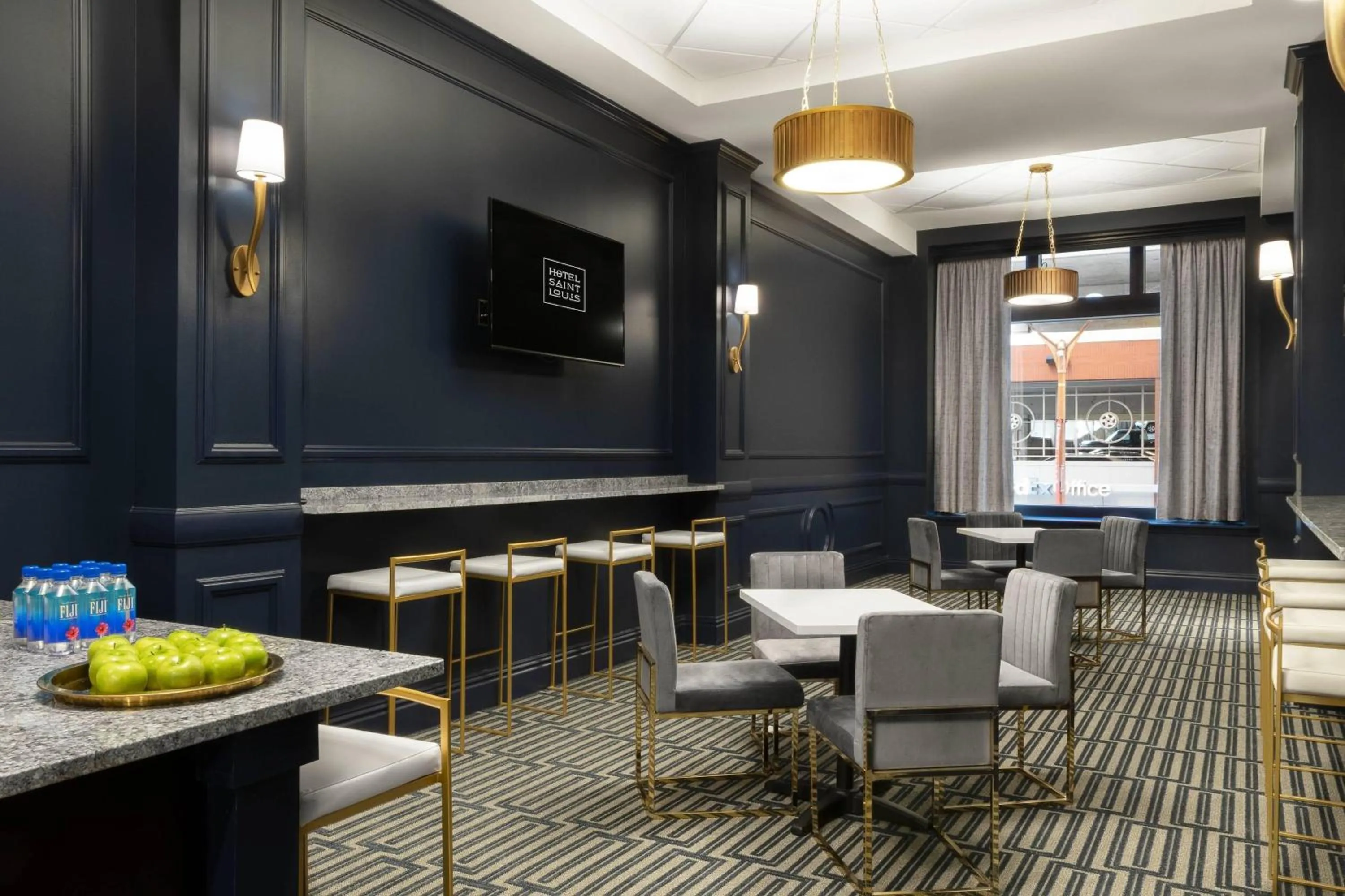 Lounge or bar in Hotel Saint Louis, Autograph Collection